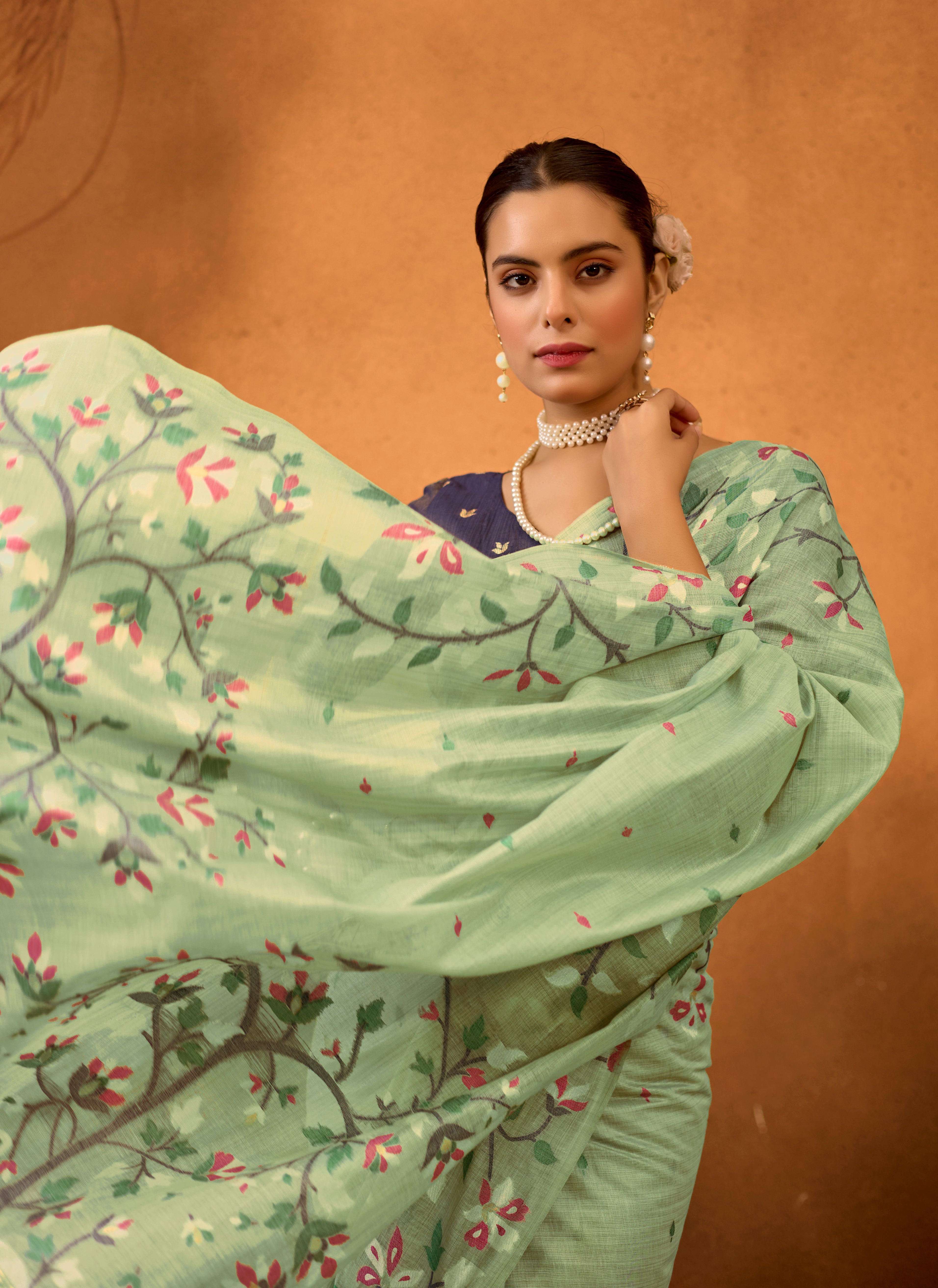 Woven Floral Design Muga Cotton Saree in C Green