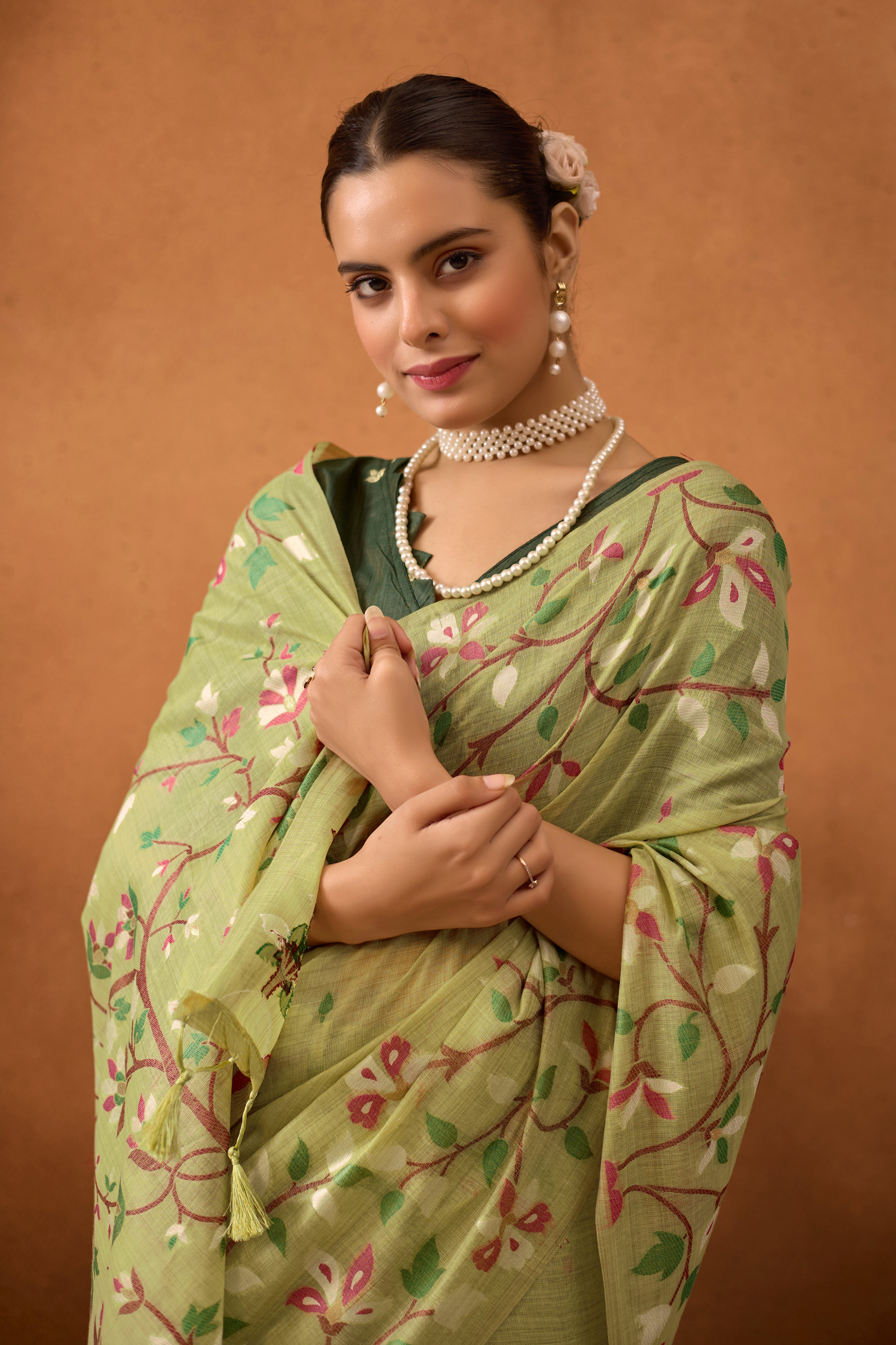 Woven Floral Design Muga Cotton Saree in Pista Green