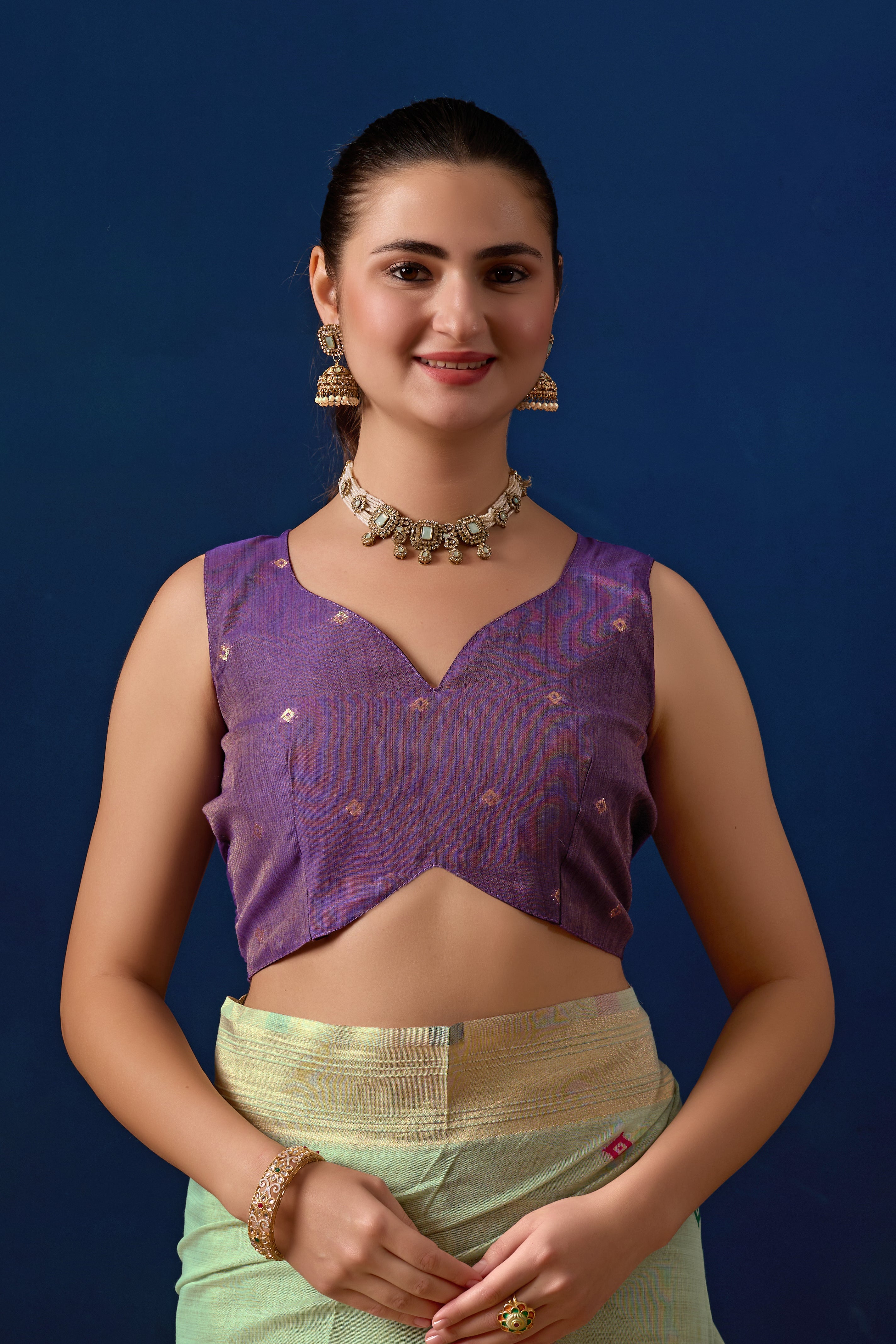 Royal Paithani Silk Saree in Green with Majanta Contrast