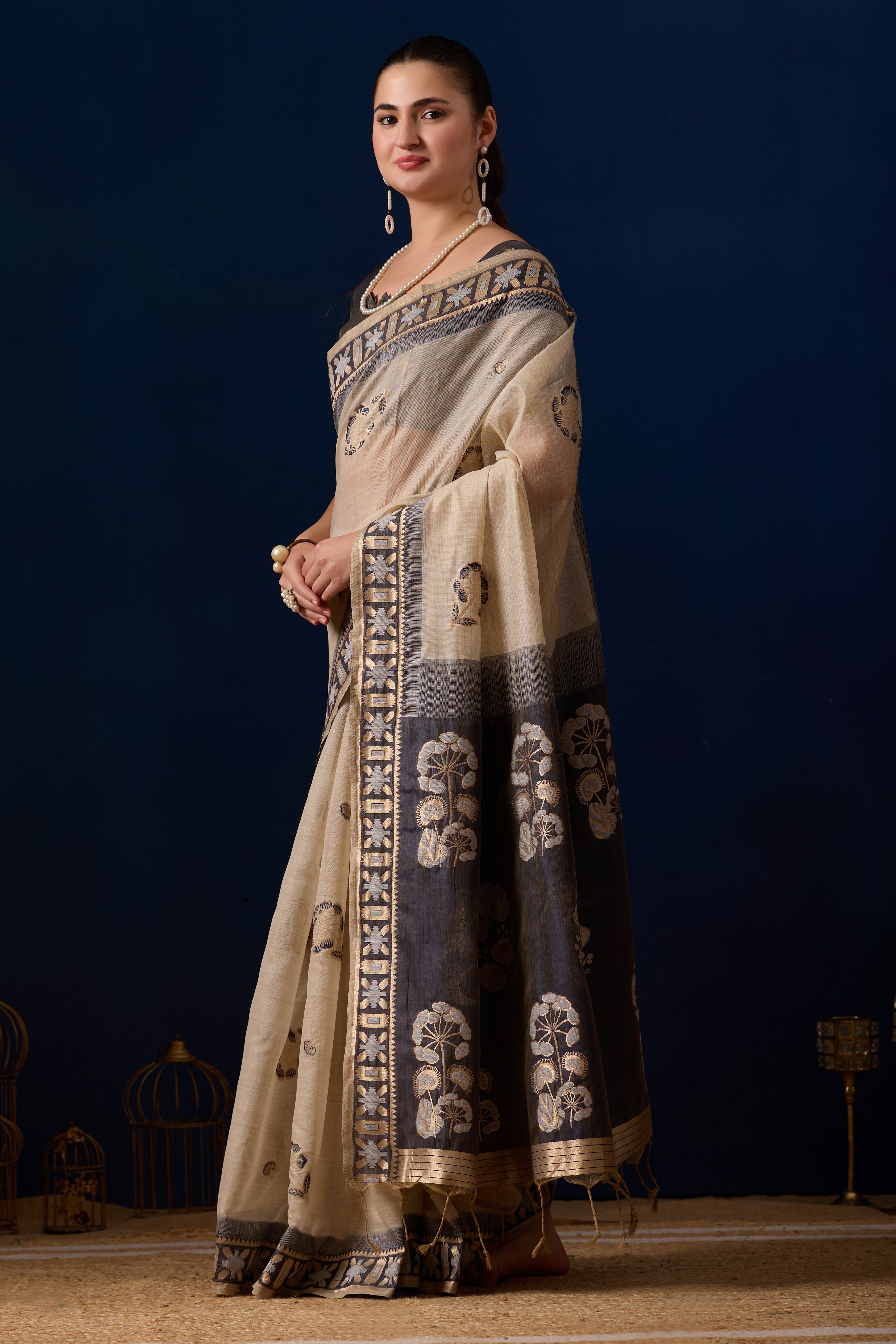 Elegant Cotton Silk Saree in Cream with Navy Blue Contrast
