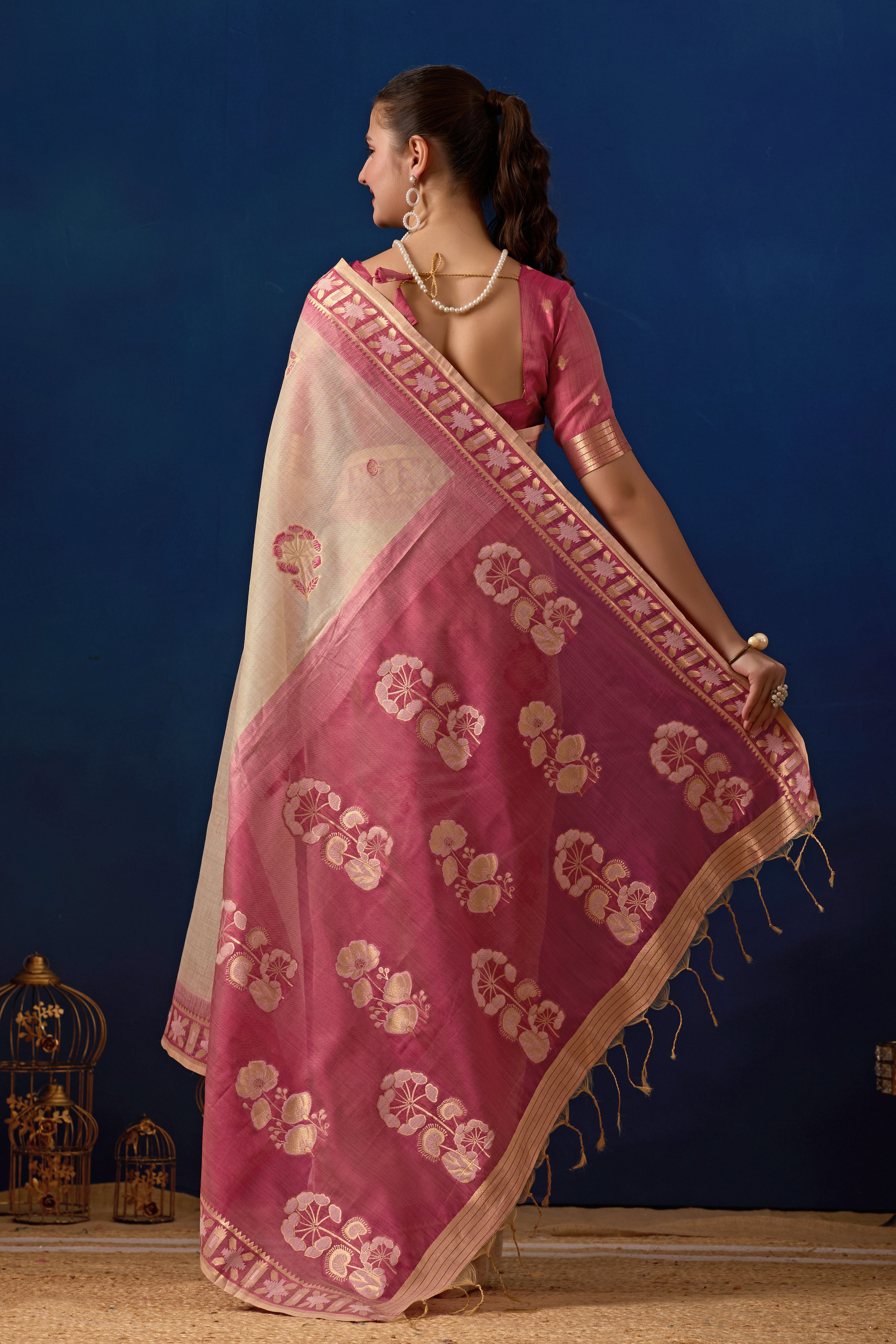 Elegant Cotton Silk Saree in Cream with Pink Contrast