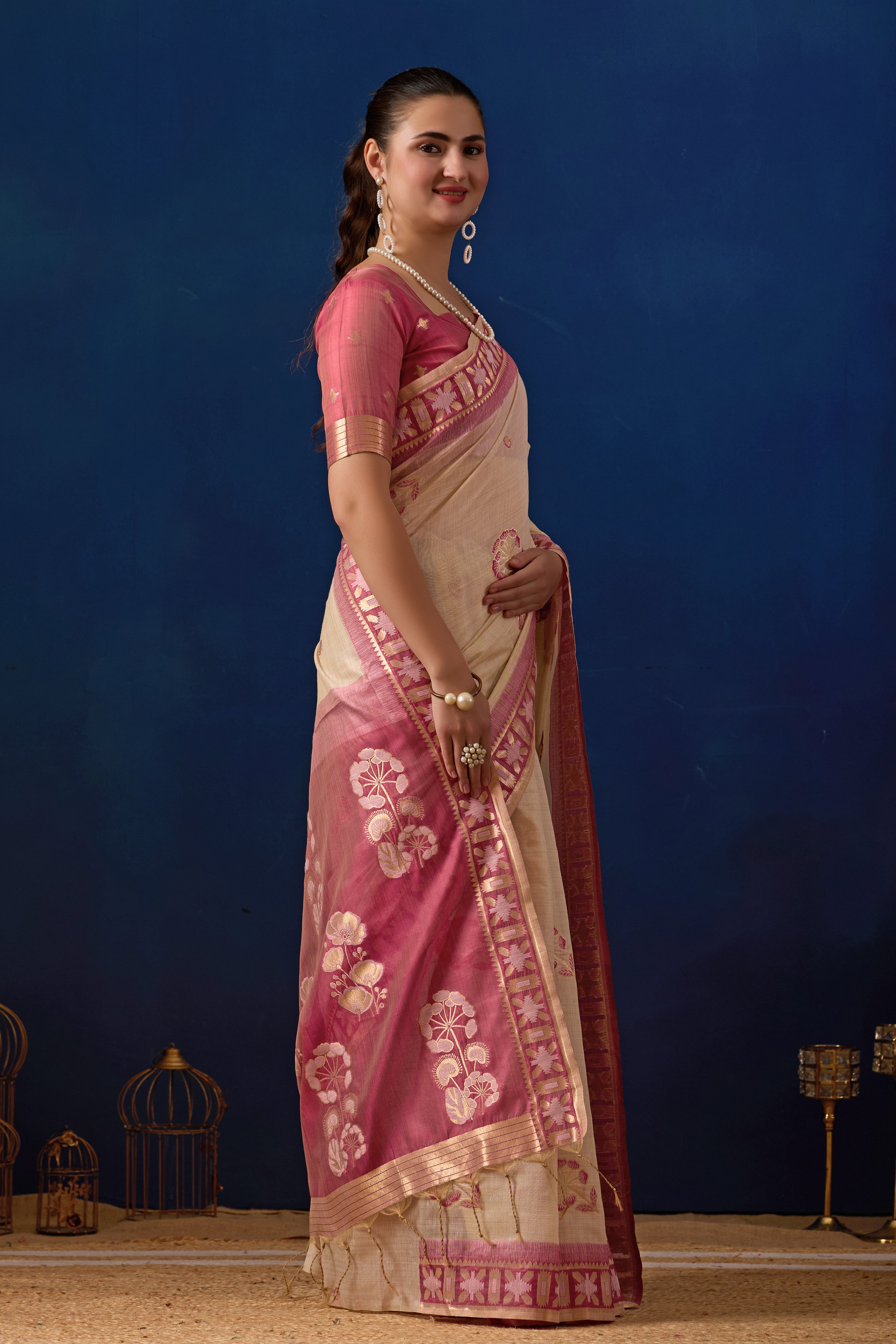Elegant Cotton Silk Saree in Cream with Pink Contrast
