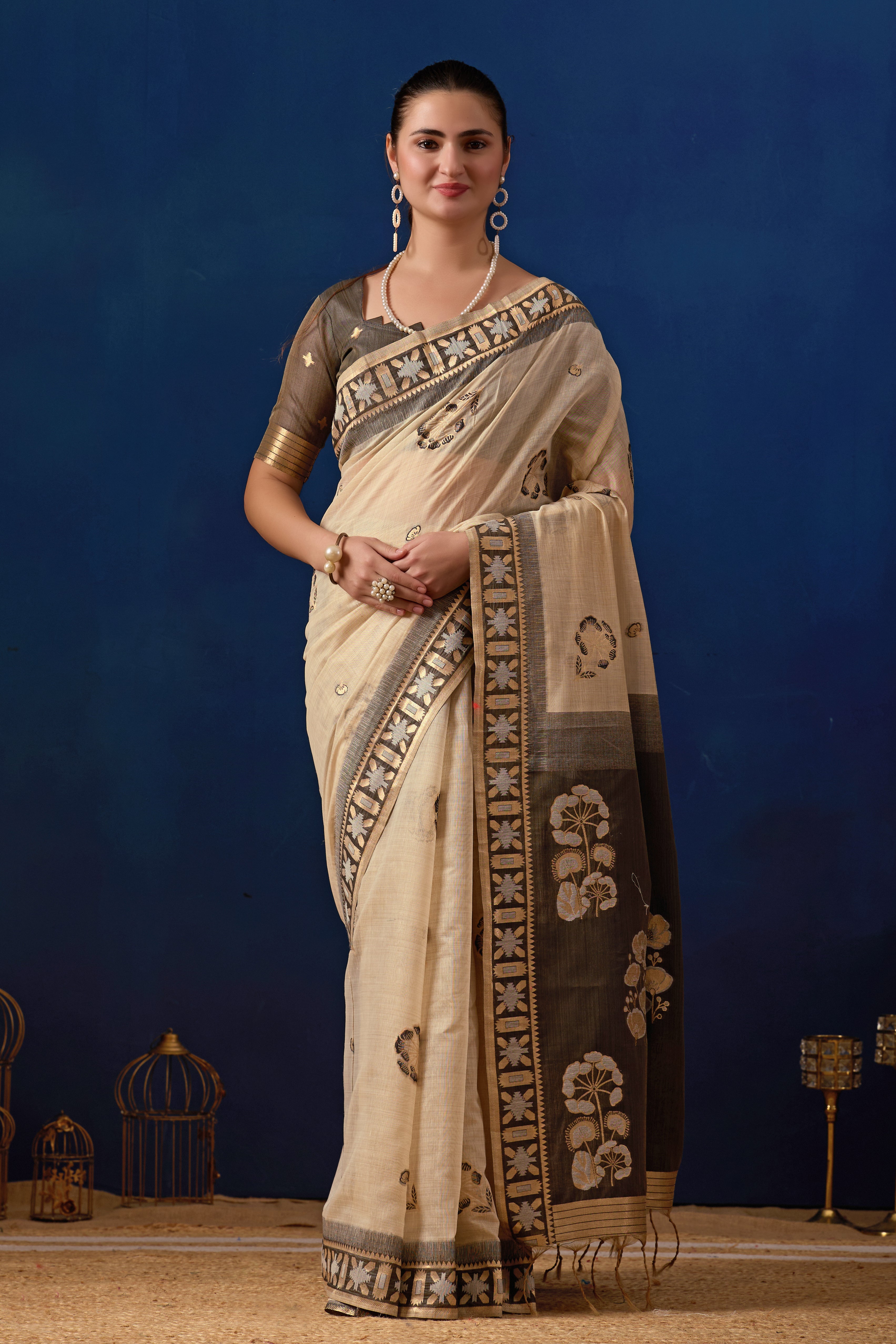 Elegant Cotton Silk Saree in Cream with Gray Contrast