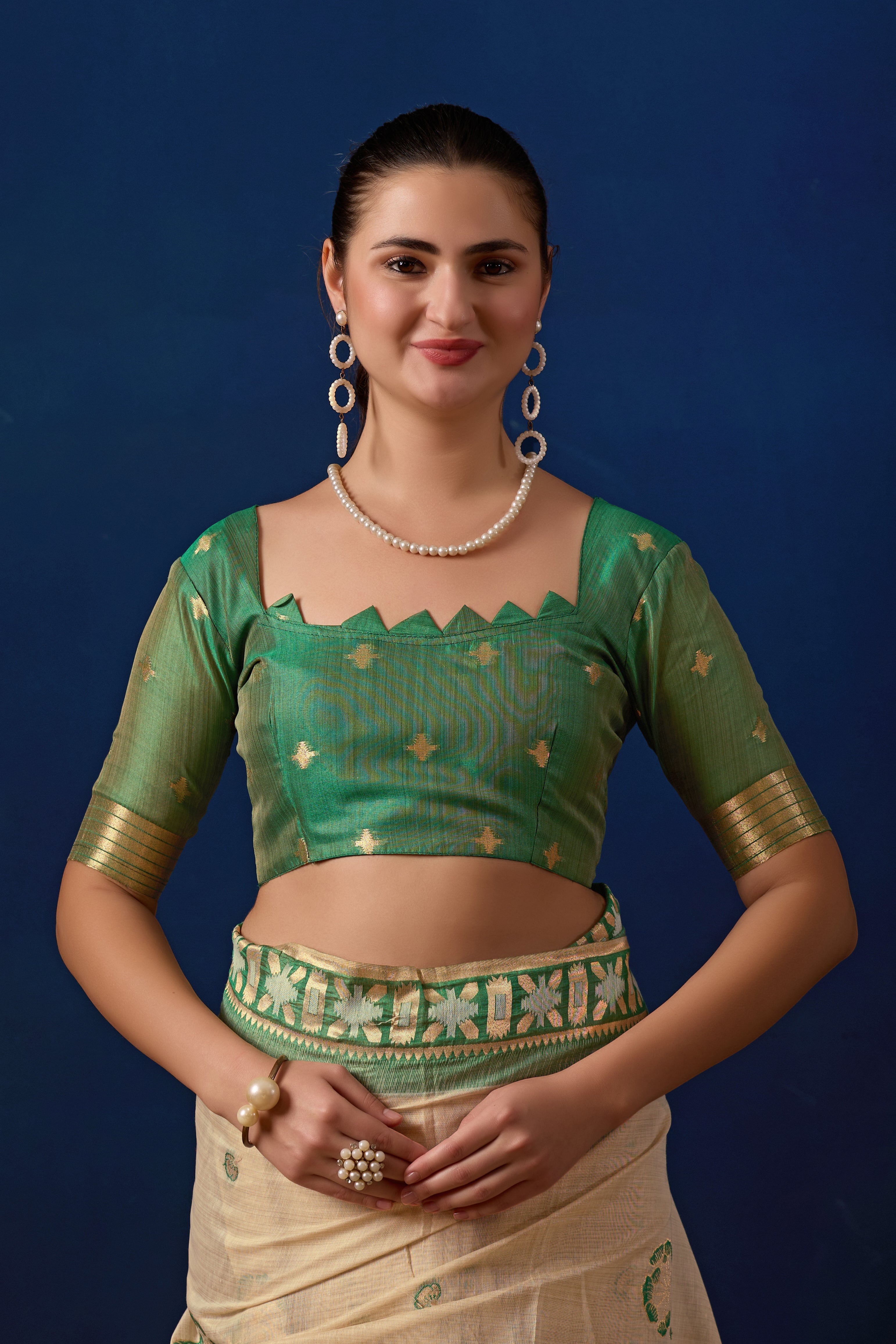 Elegant Cotton Silk Saree in Cream with Green Contrast