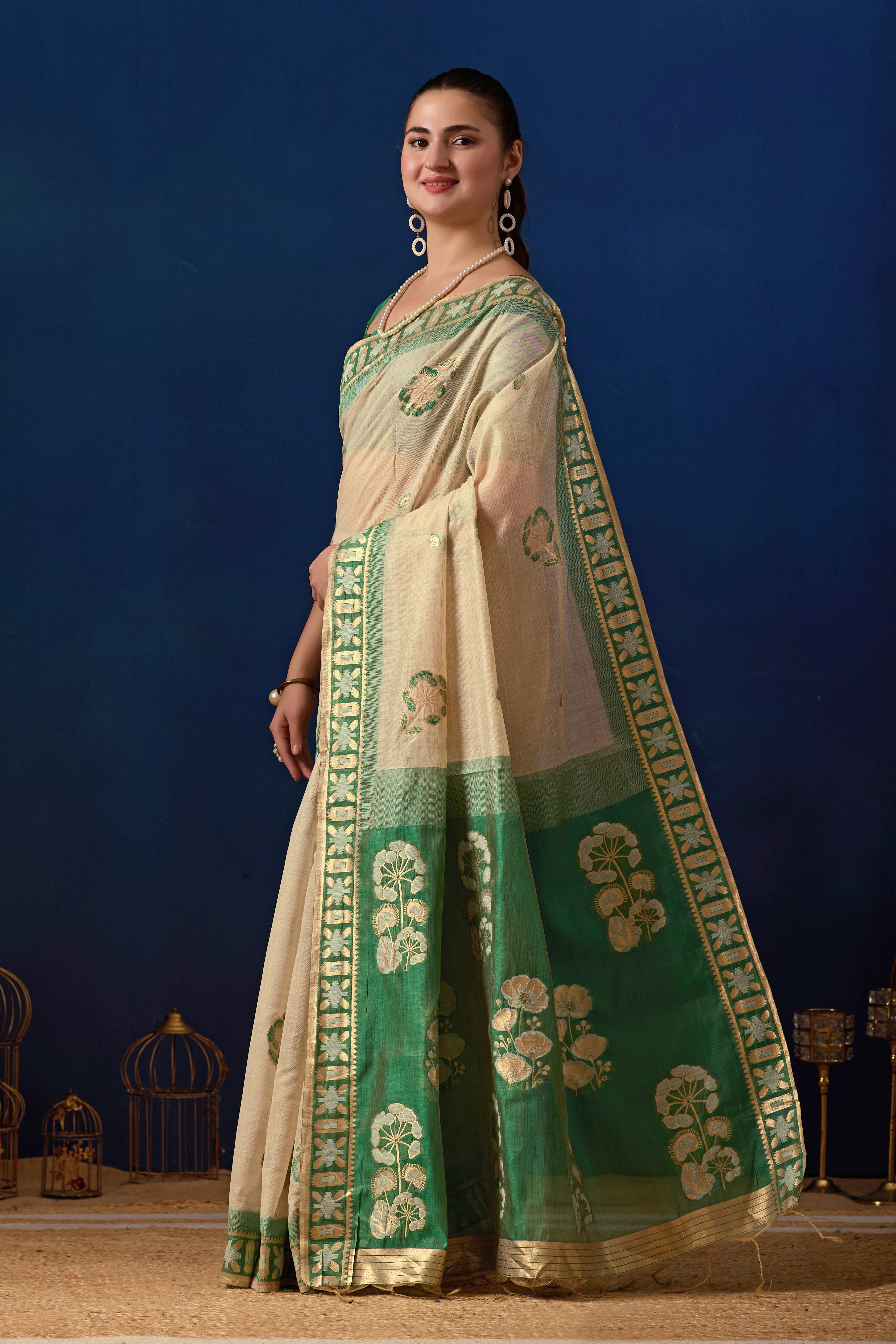 Elegant Cotton Silk Saree in Cream with Green Contrast