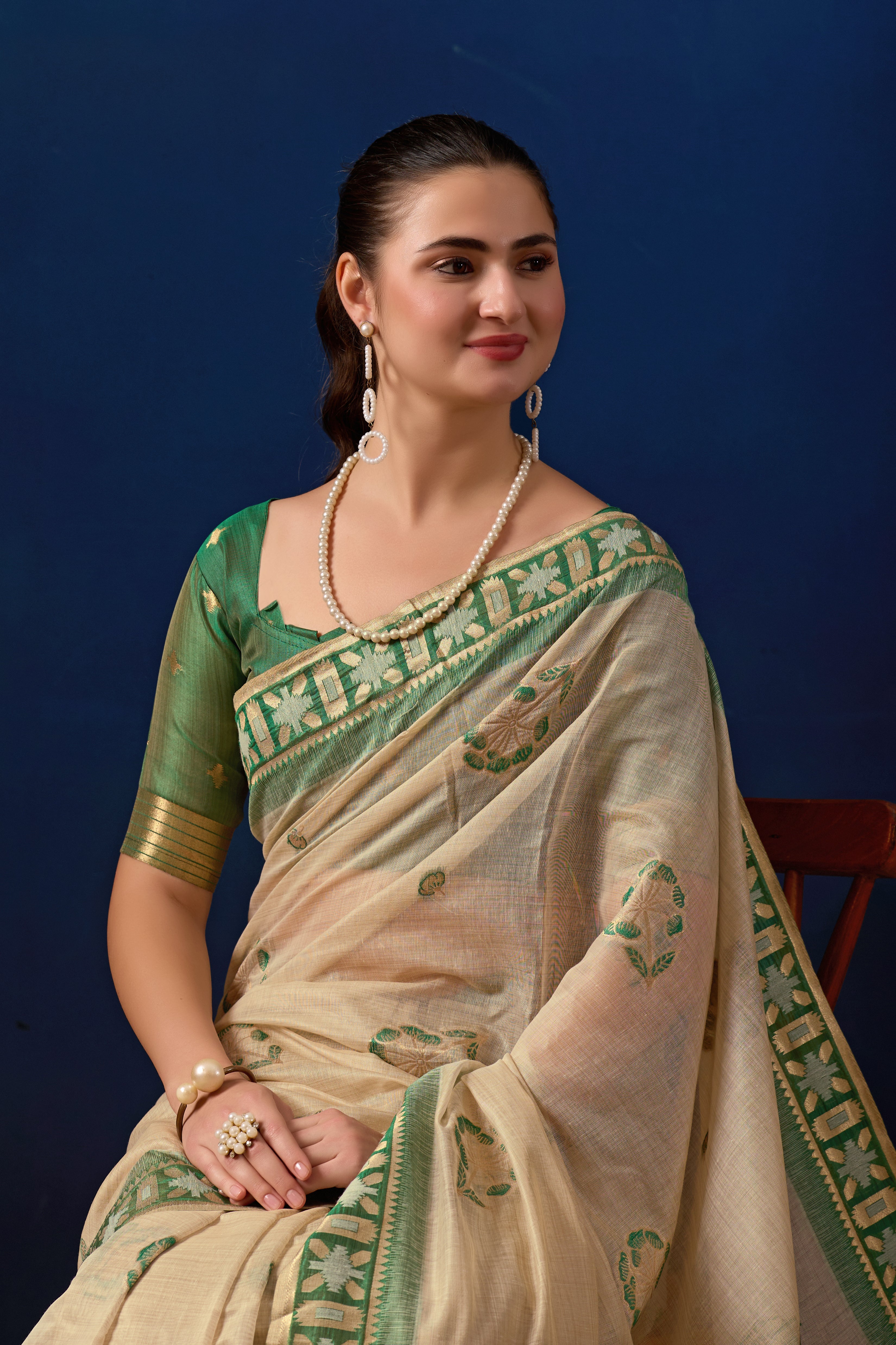 Elegant Cotton Silk Saree in Cream with Green Contrast