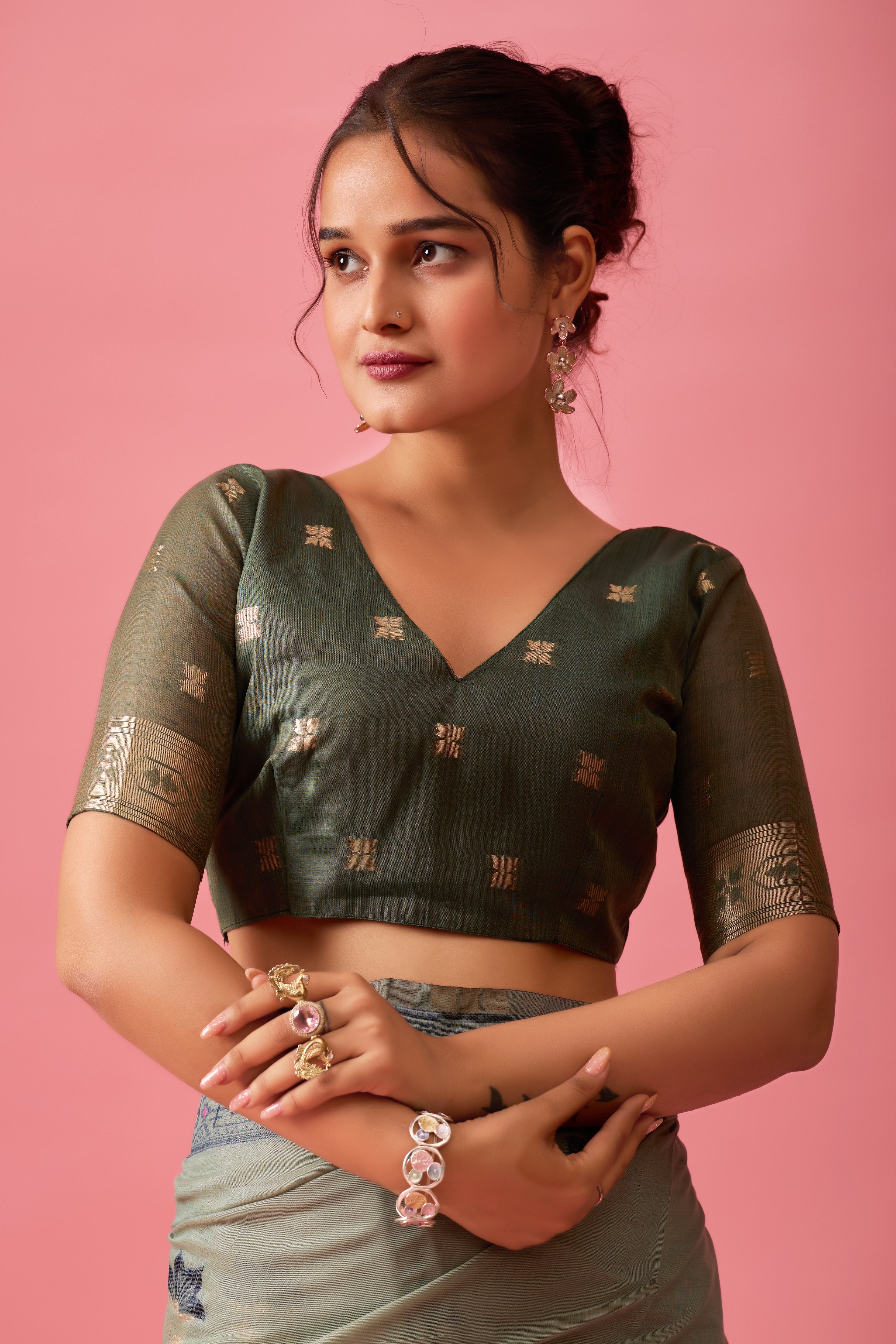 Aarvi Muga Cotton Saree in Green