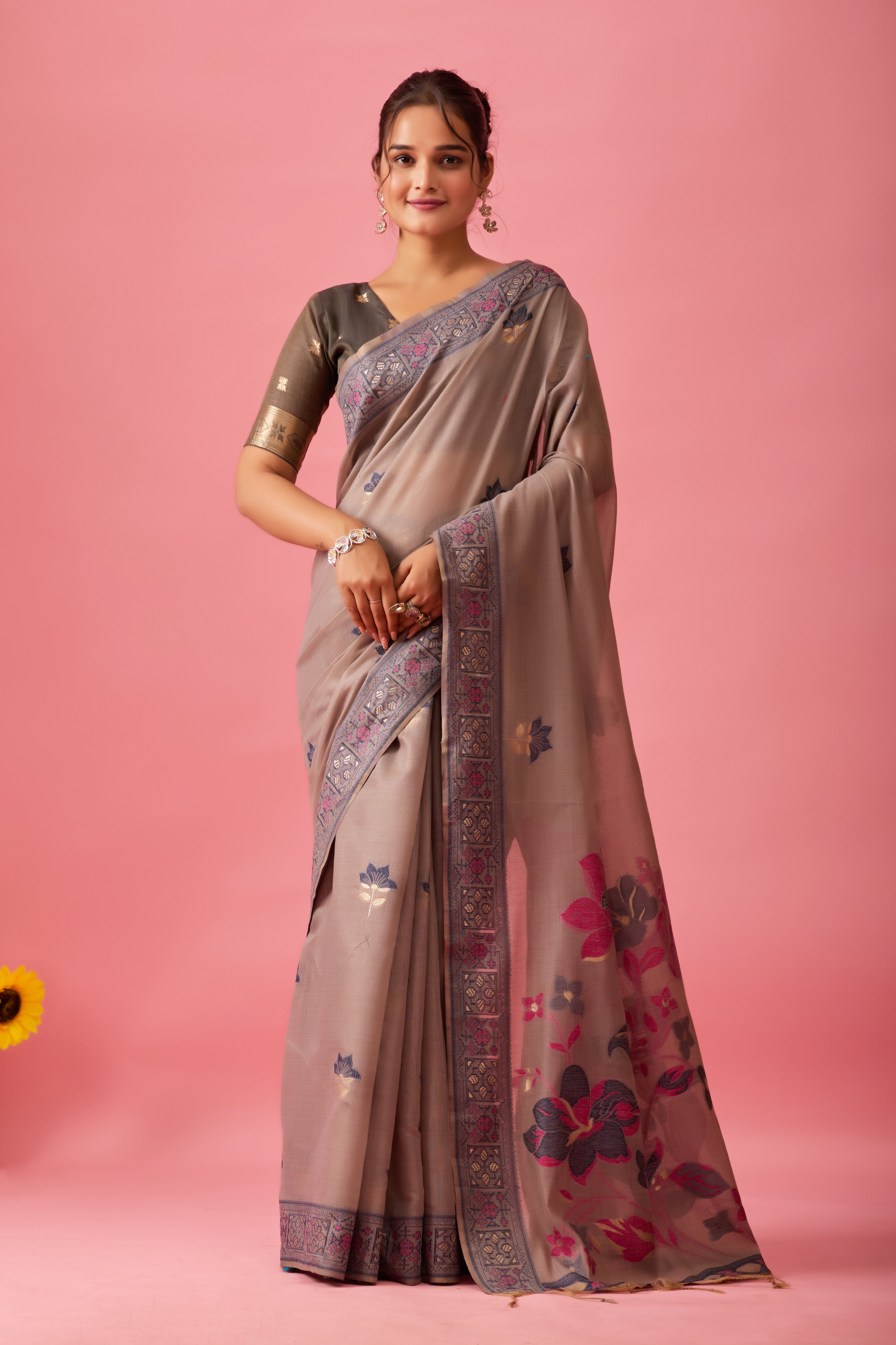 Aarvi Muga Cotton Saree in Gray