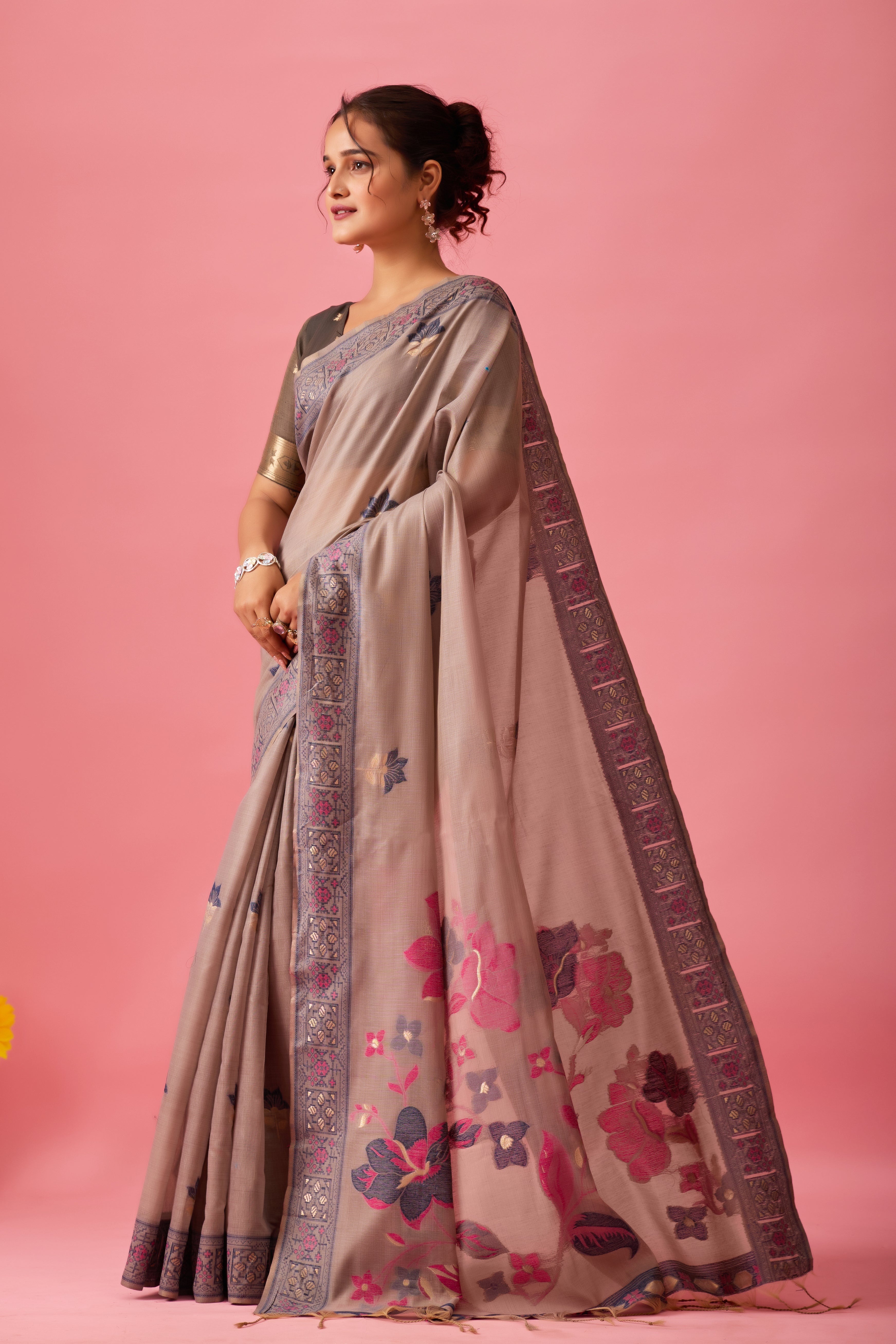 Aarvi Muga Cotton Saree in Gray