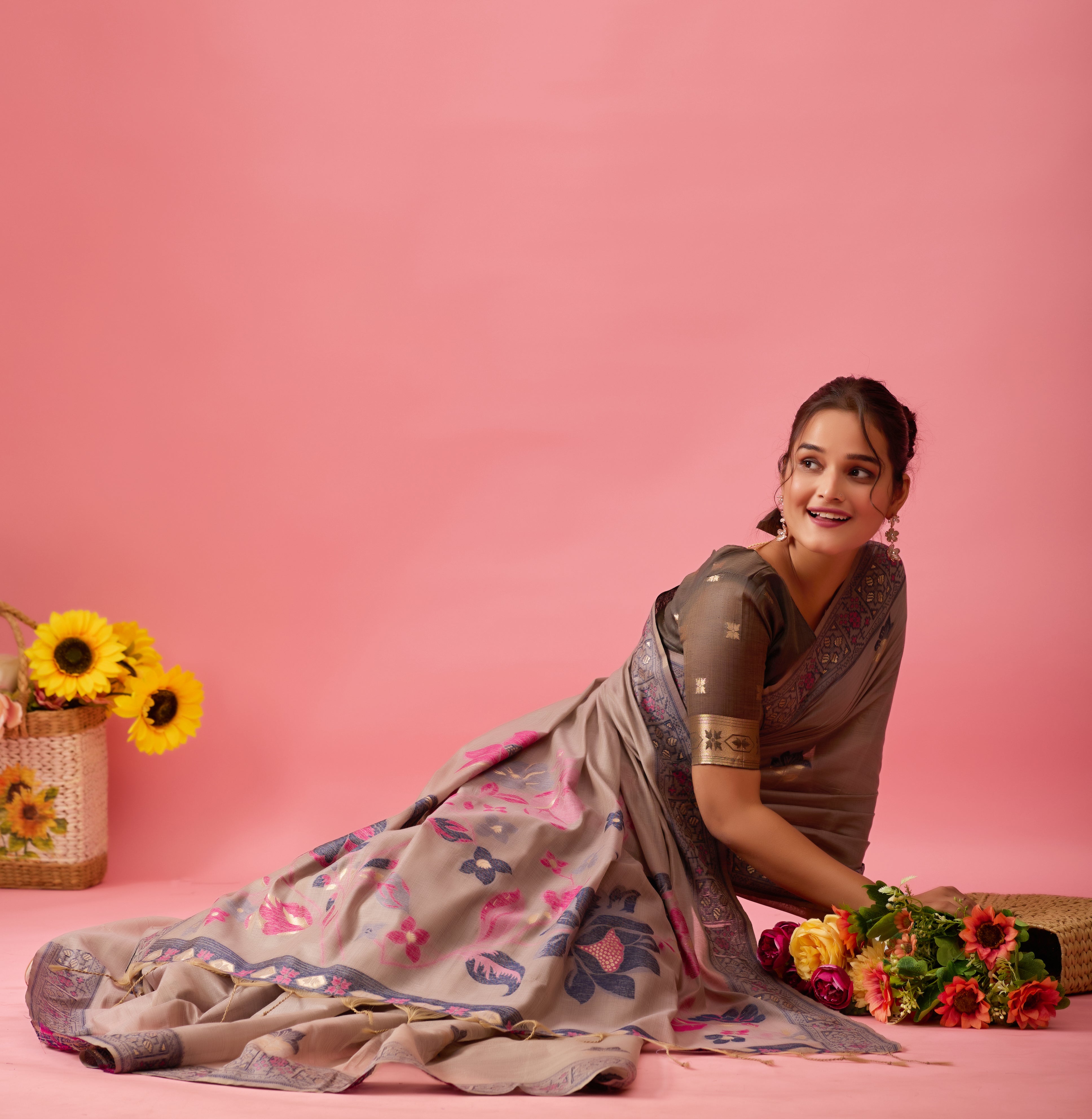 Aarvi Muga Cotton Saree in Gray