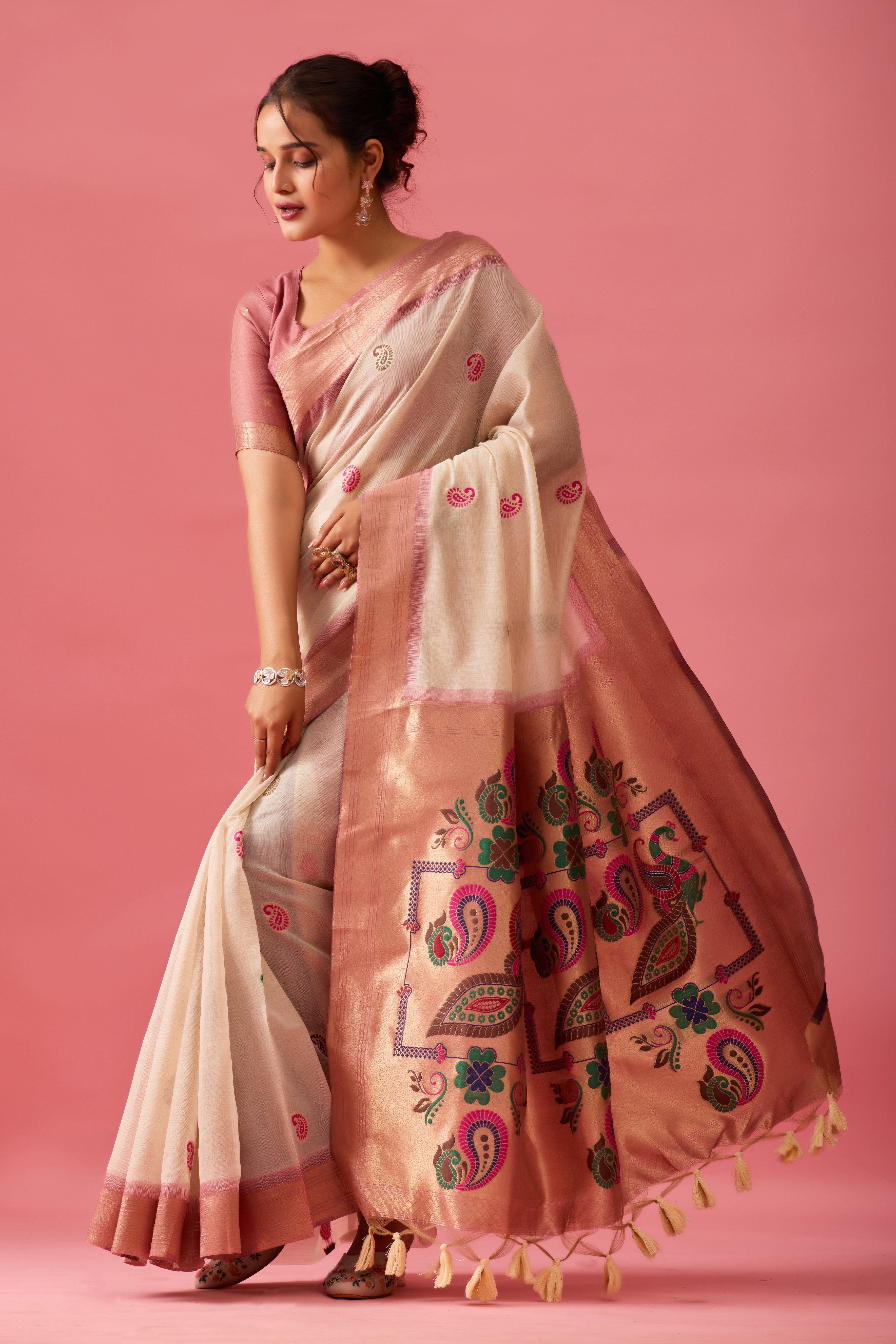 Nayara Paithani Cotton Silk Saree in Cream