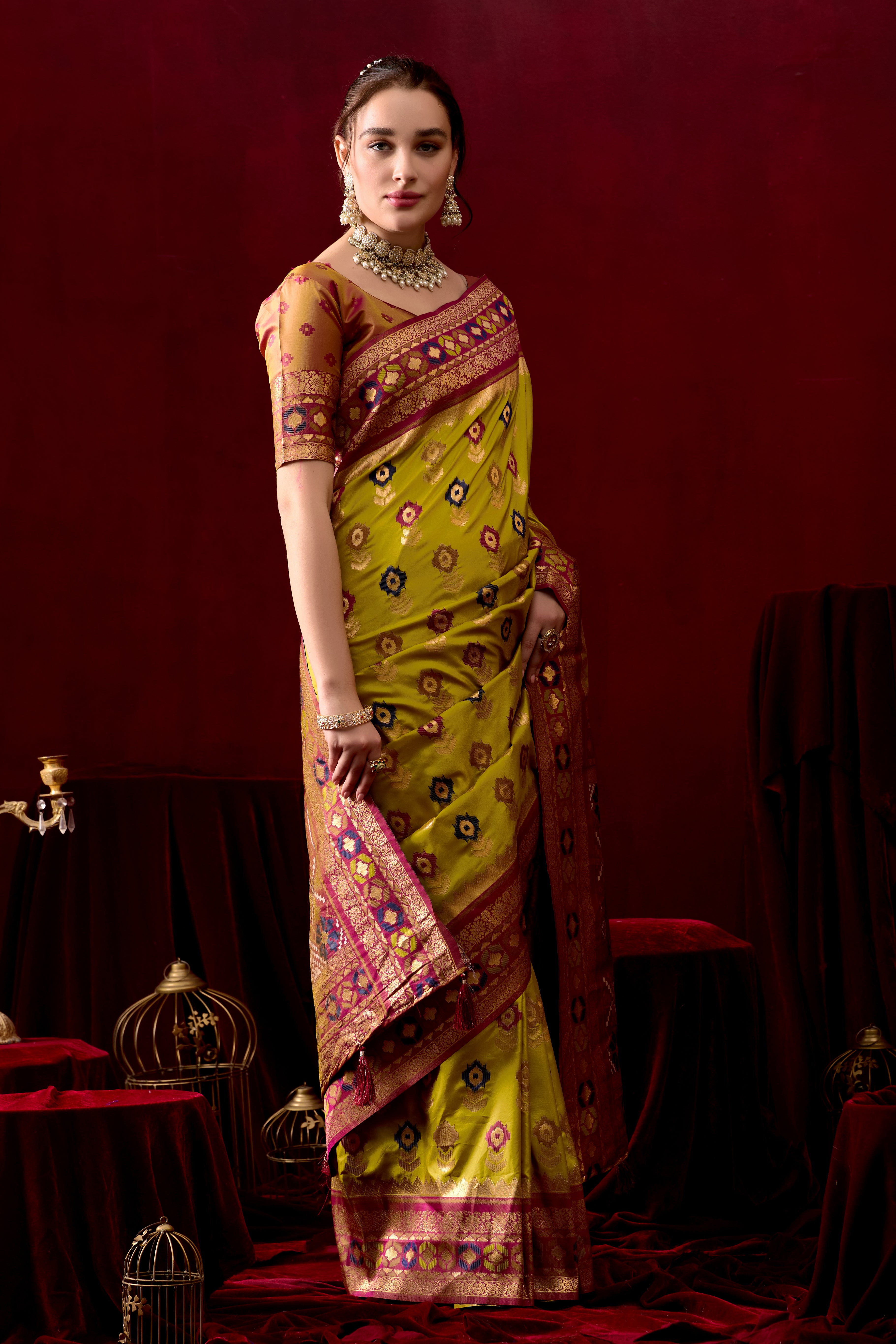 Vasanti Mehendi & Wine Contrast Banarasi Silk Saree