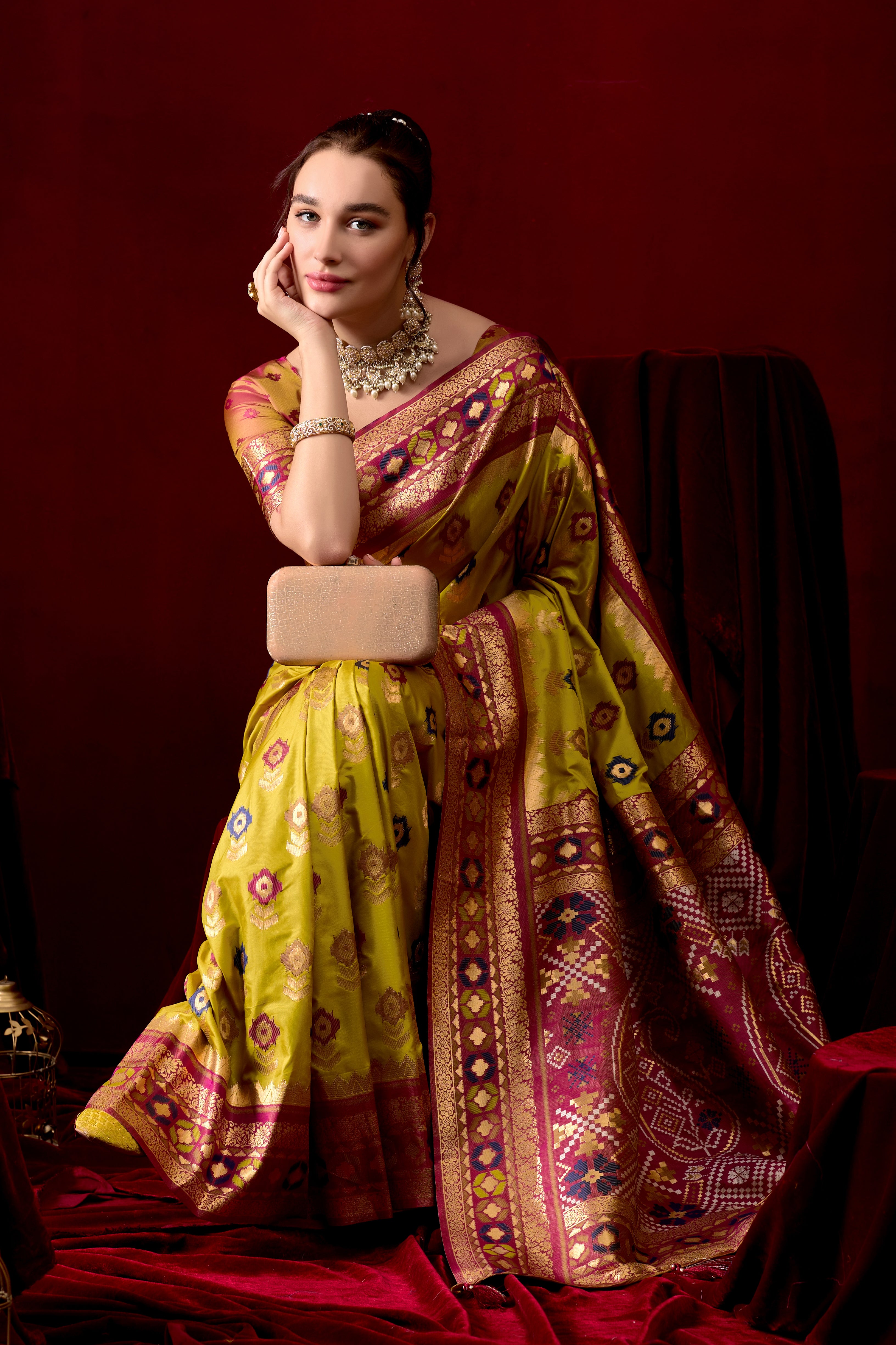 Vasanti Mehendi & Wine Contrast Banarasi Silk Saree