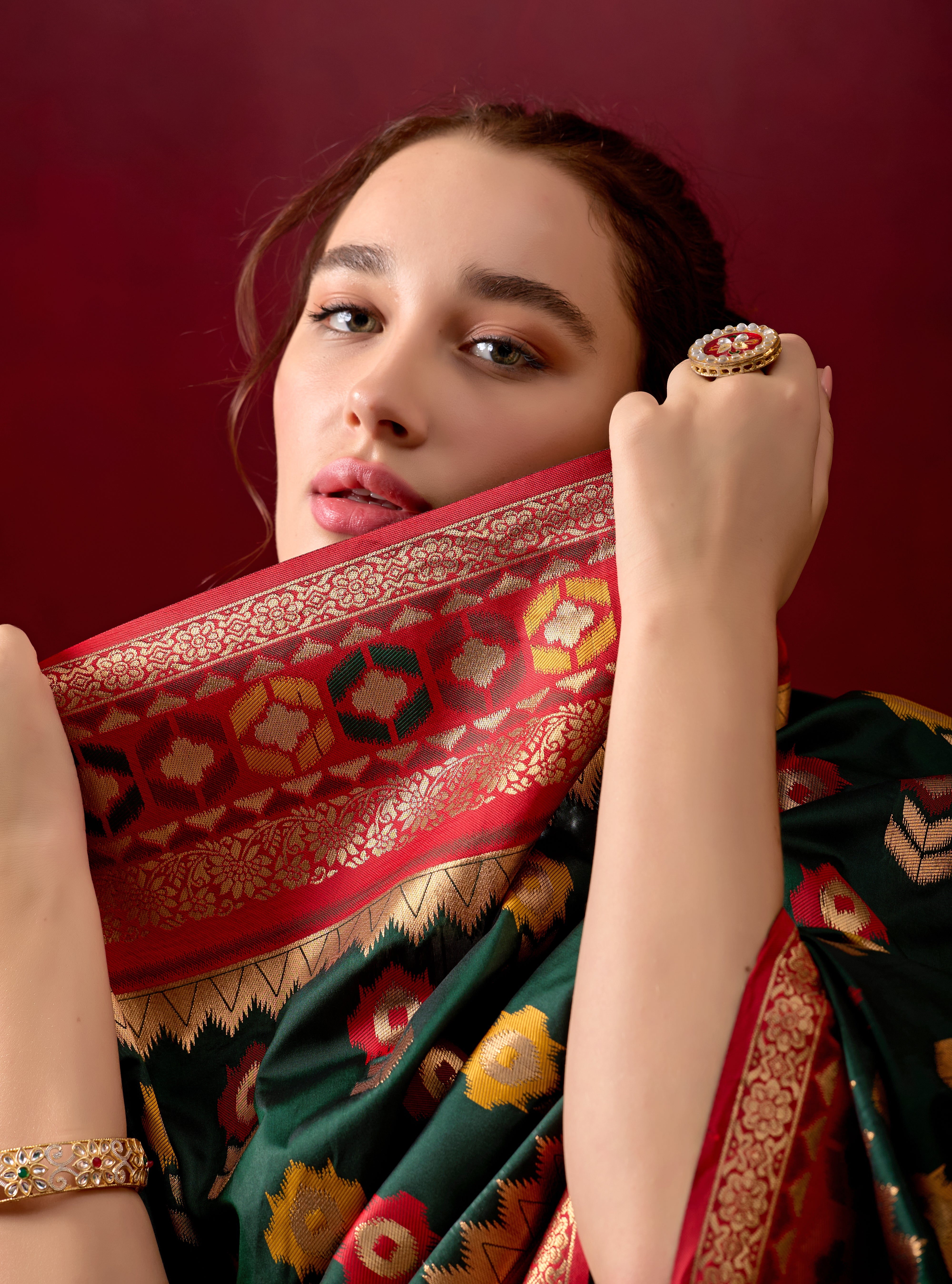 Vasanti Dark Green & Red Contrast Banarasi Silk Saree