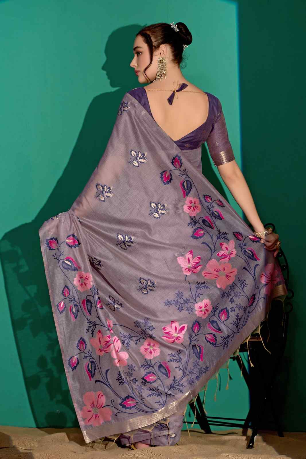 Kathavastra Woven Floral Design Muga Cotton Saree in Lavender