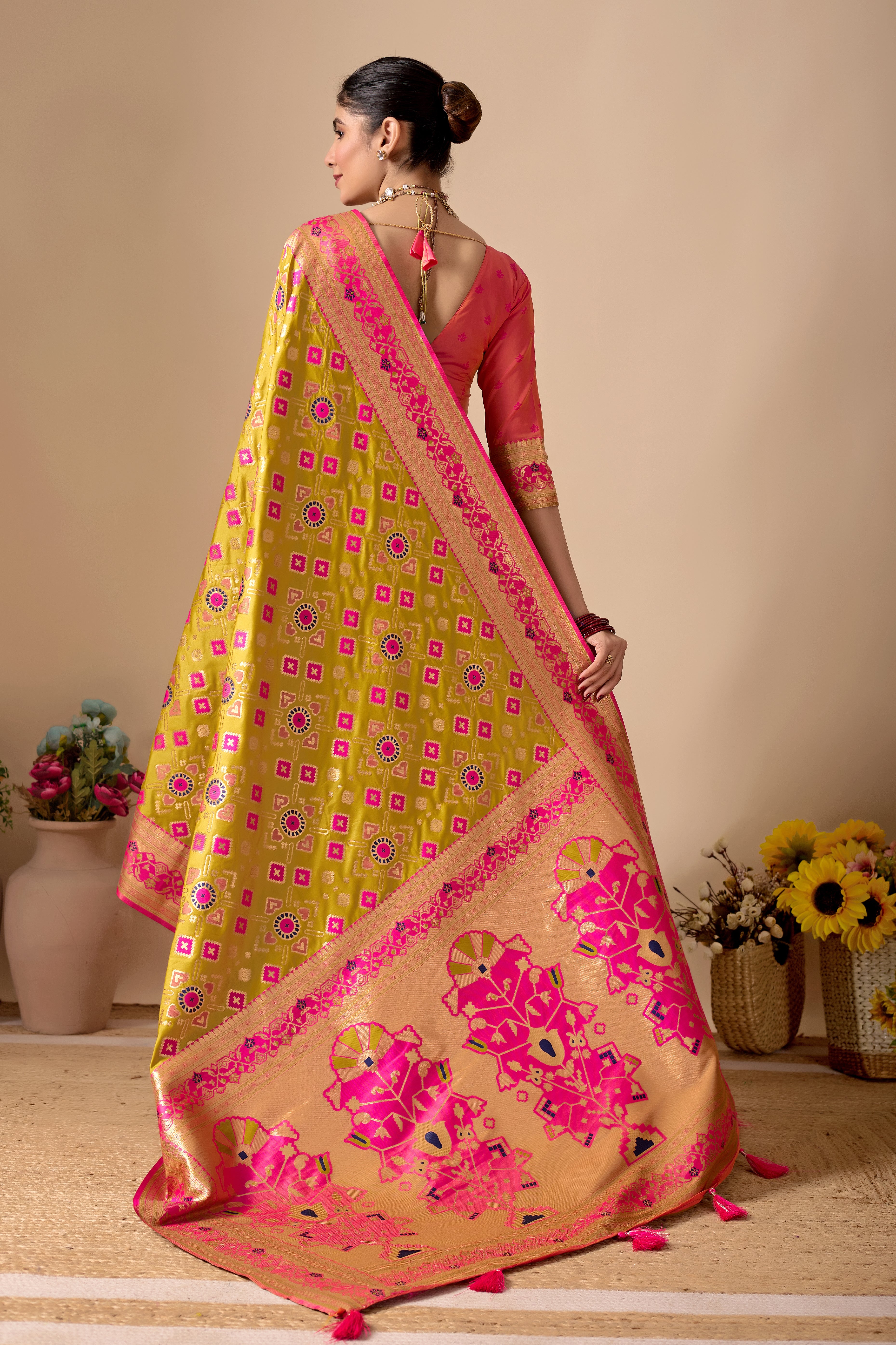 Patola Banarasi Silk Saree in Mehendi and Rani Contrast