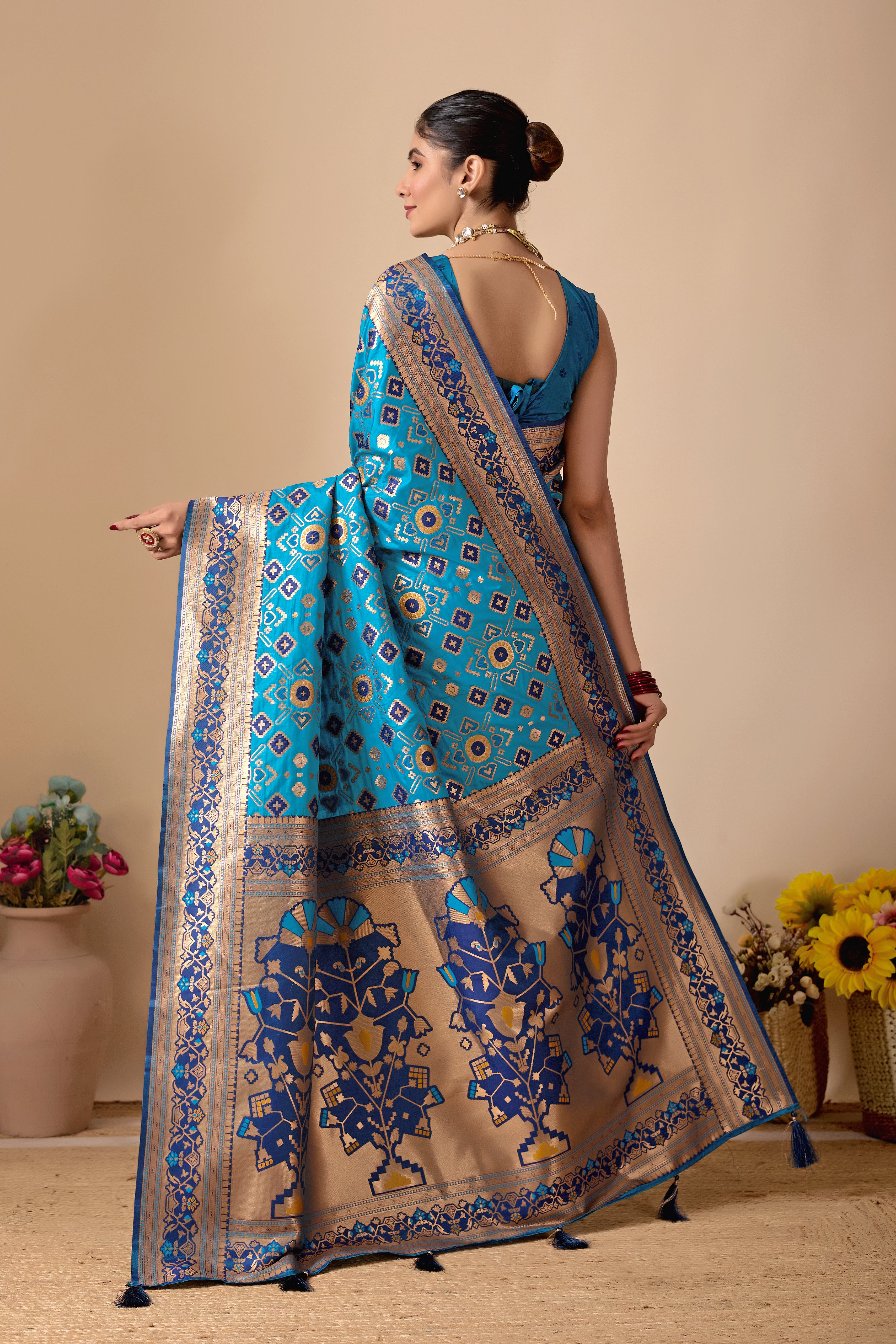 Patola Banarasi Silk Saree in Rama and Navy Blue Contrast