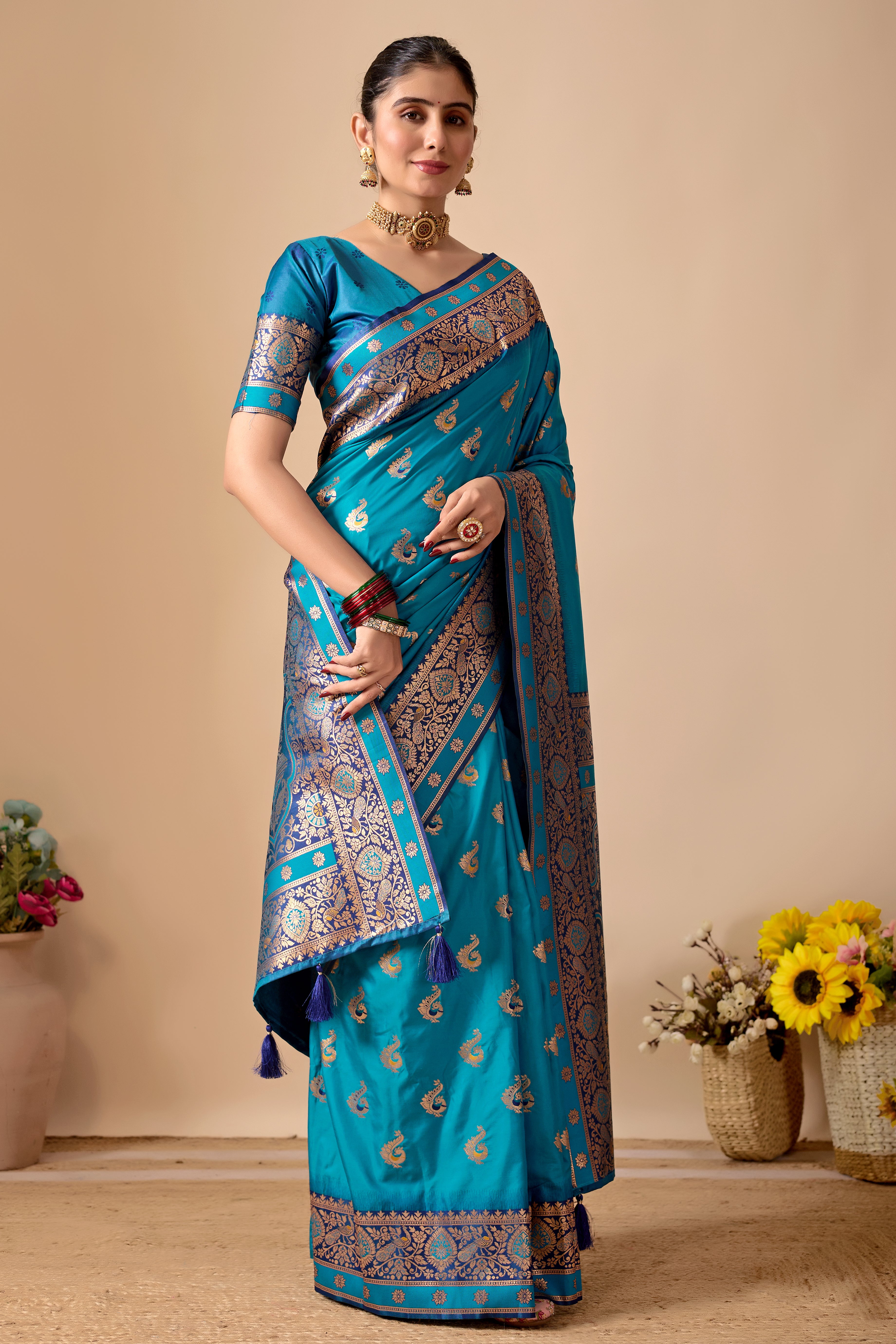 Aakshi Banarasi Silk Saree in Rama & Navy Blue Contrast