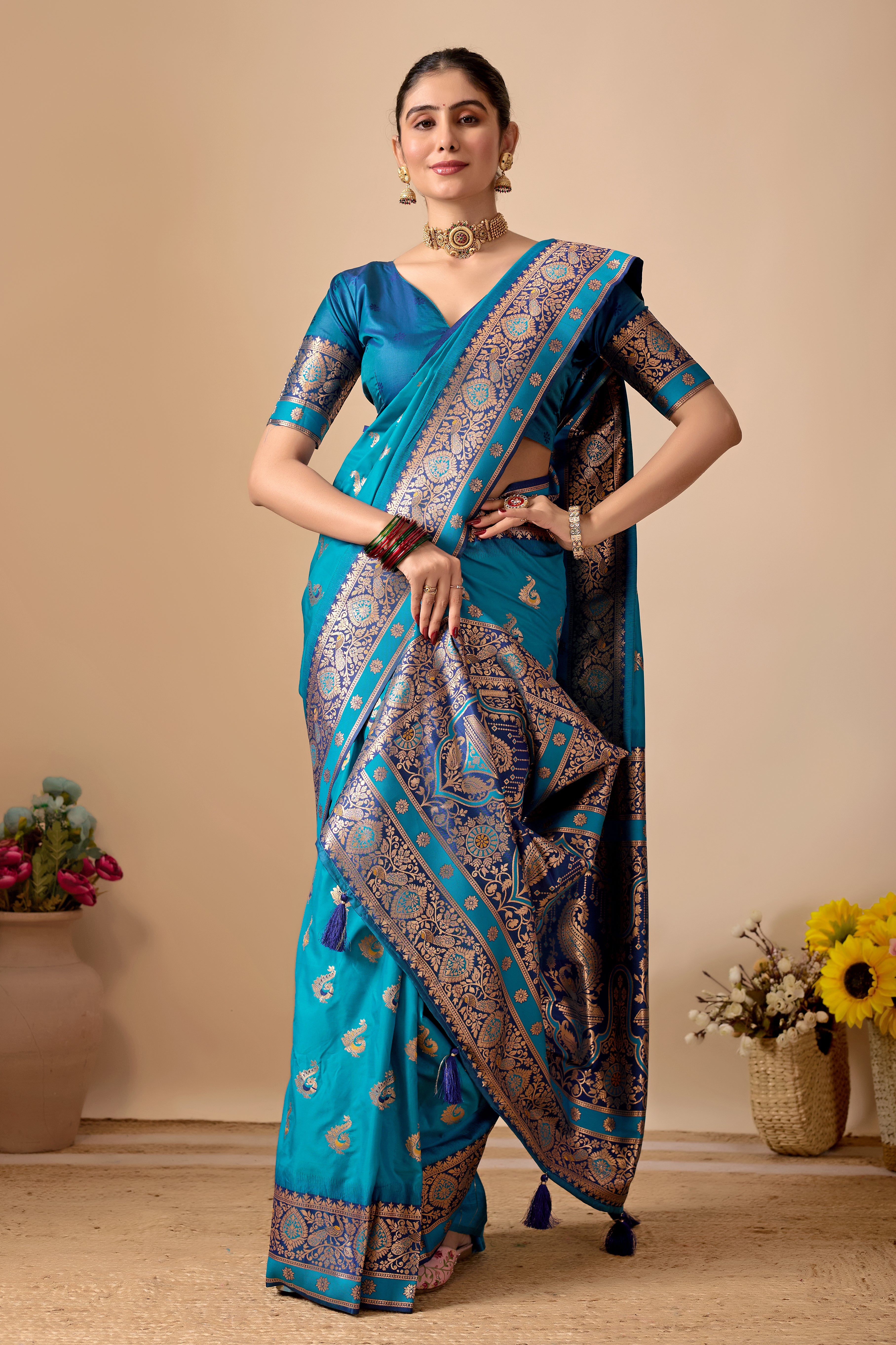 Aakshi Banarasi Silk Saree in Rama & Navy Blue Contrast