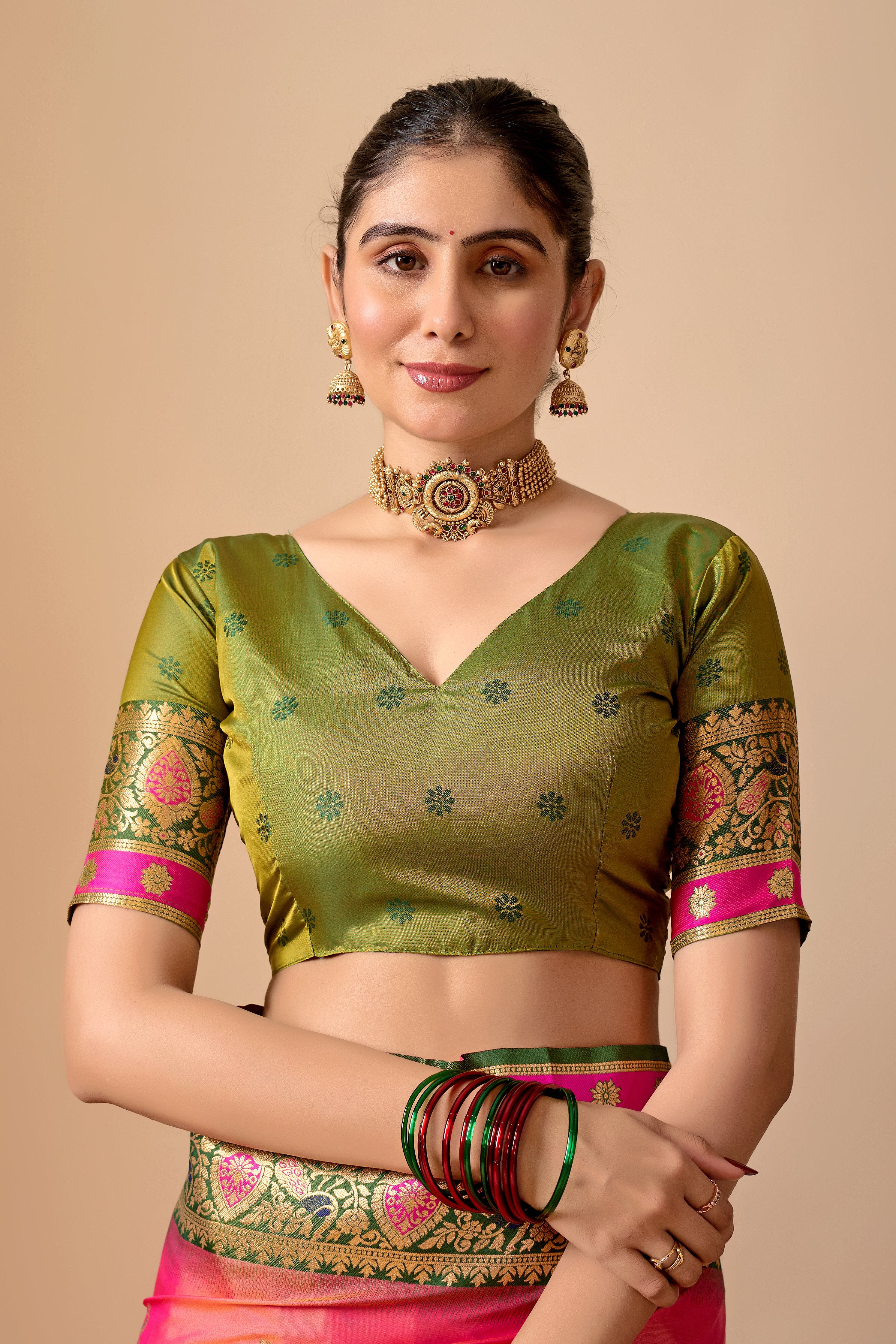 Aakshi Banarasi Silk Saree in Pink & Mehendi Contrast