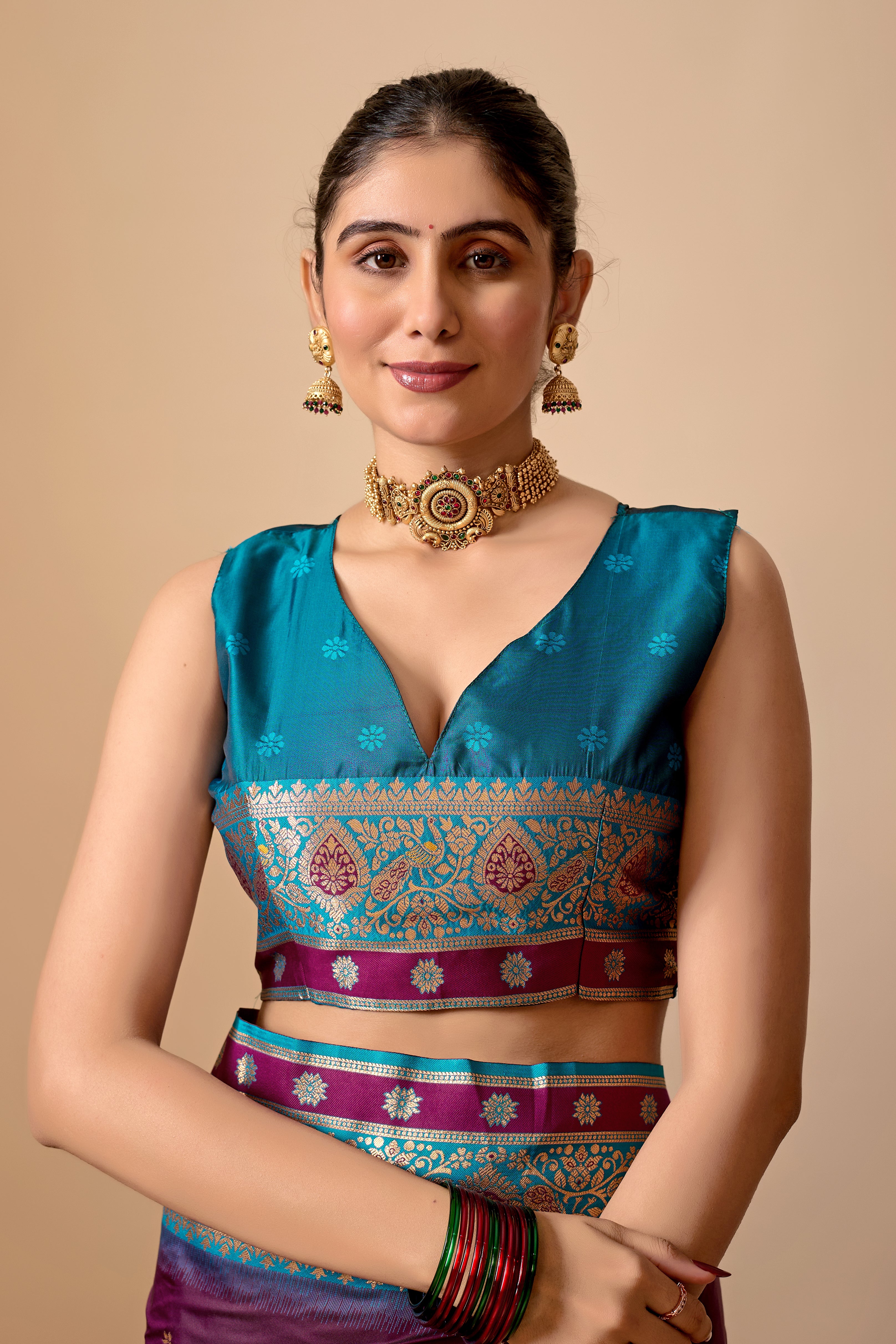 Aakshi Banarasi Silk Saree in Wine & Firoji Contrast