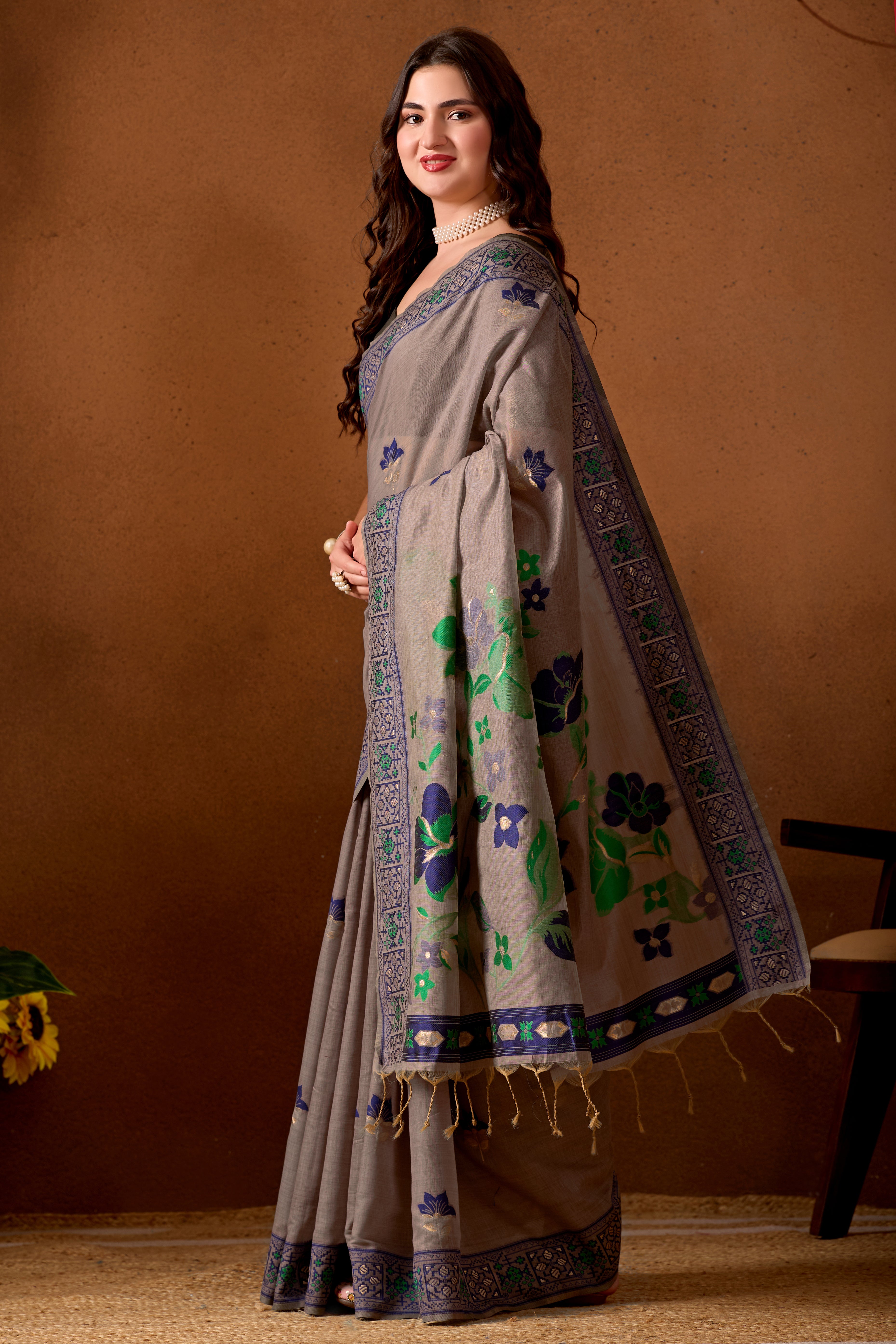 Woven Design Ethnic Motif Muga Cotton Saree in Grey