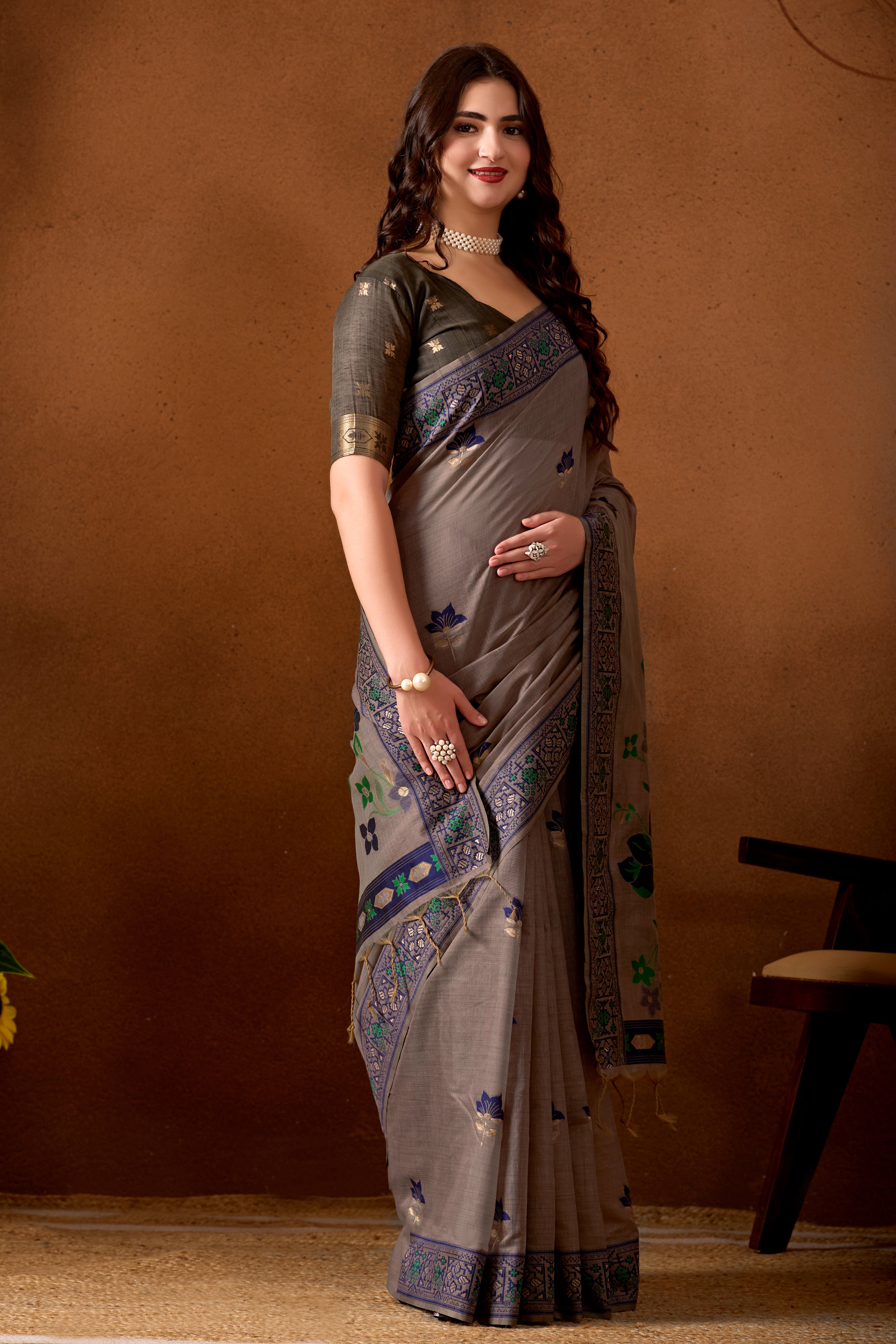 Woven Design Ethnic Motif Muga Cotton Saree in Grey