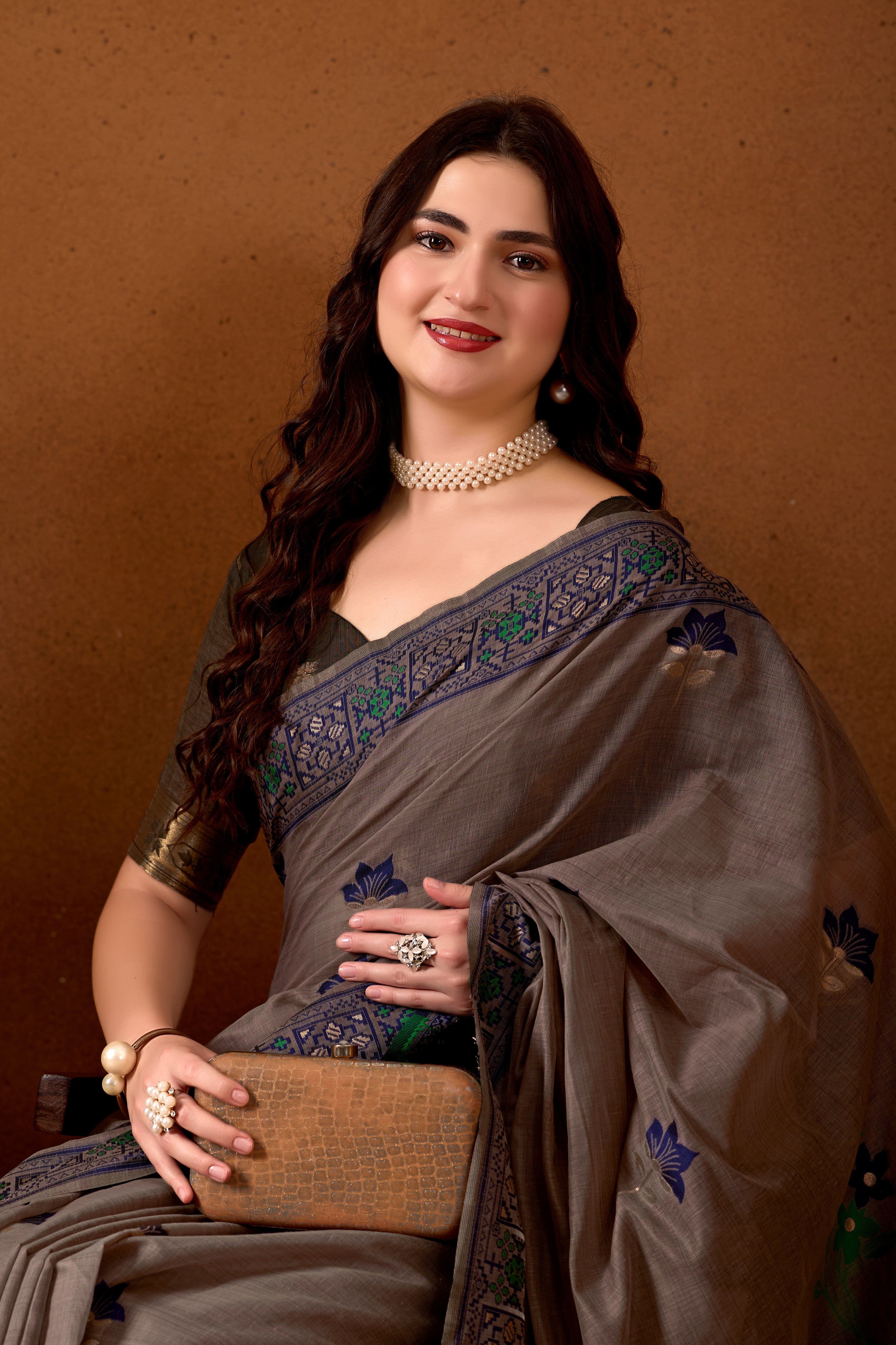 Woven Design Ethnic Motif Muga Cotton Saree in Grey