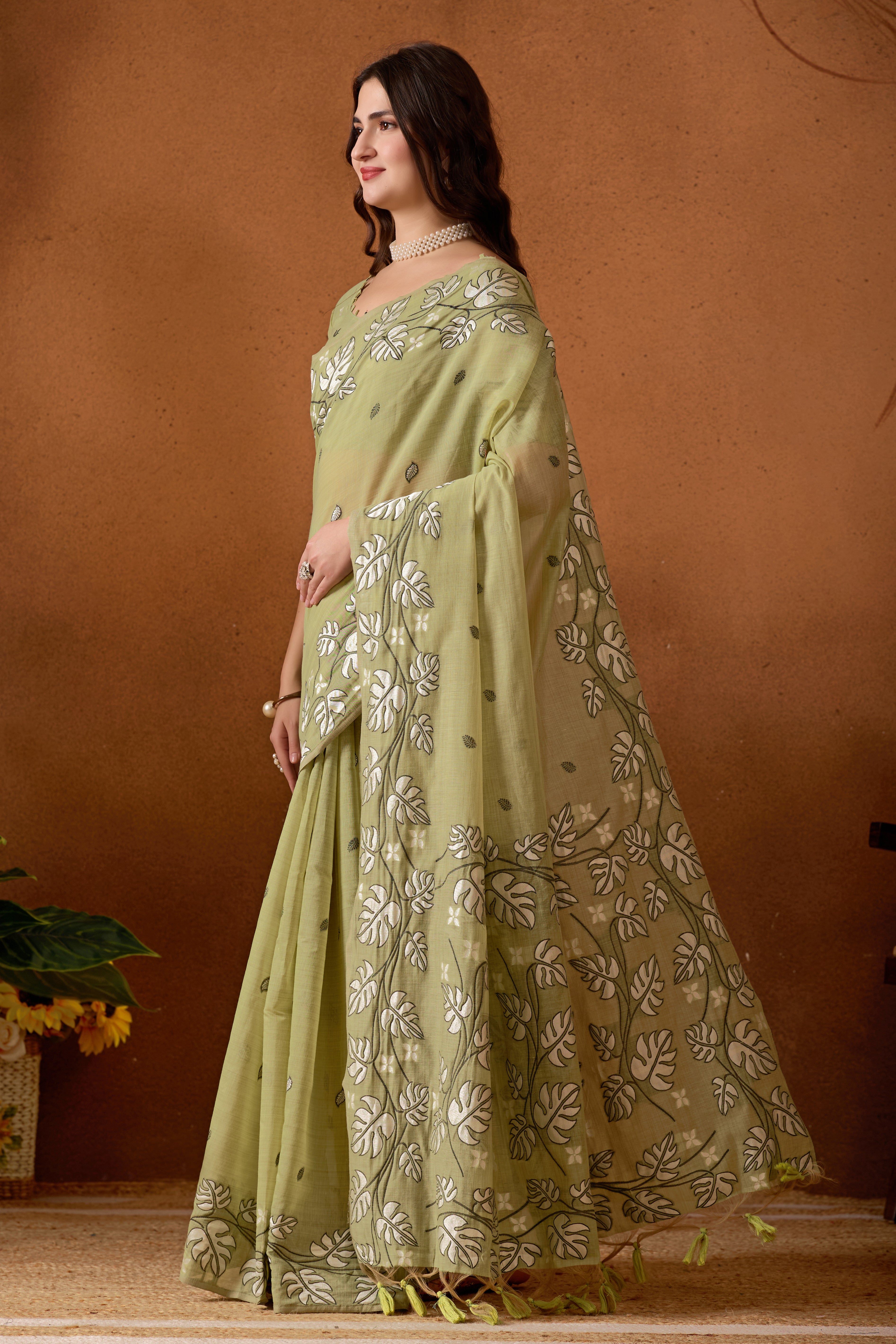 Leaf Harmony Chanderi Cotton Saree in Green