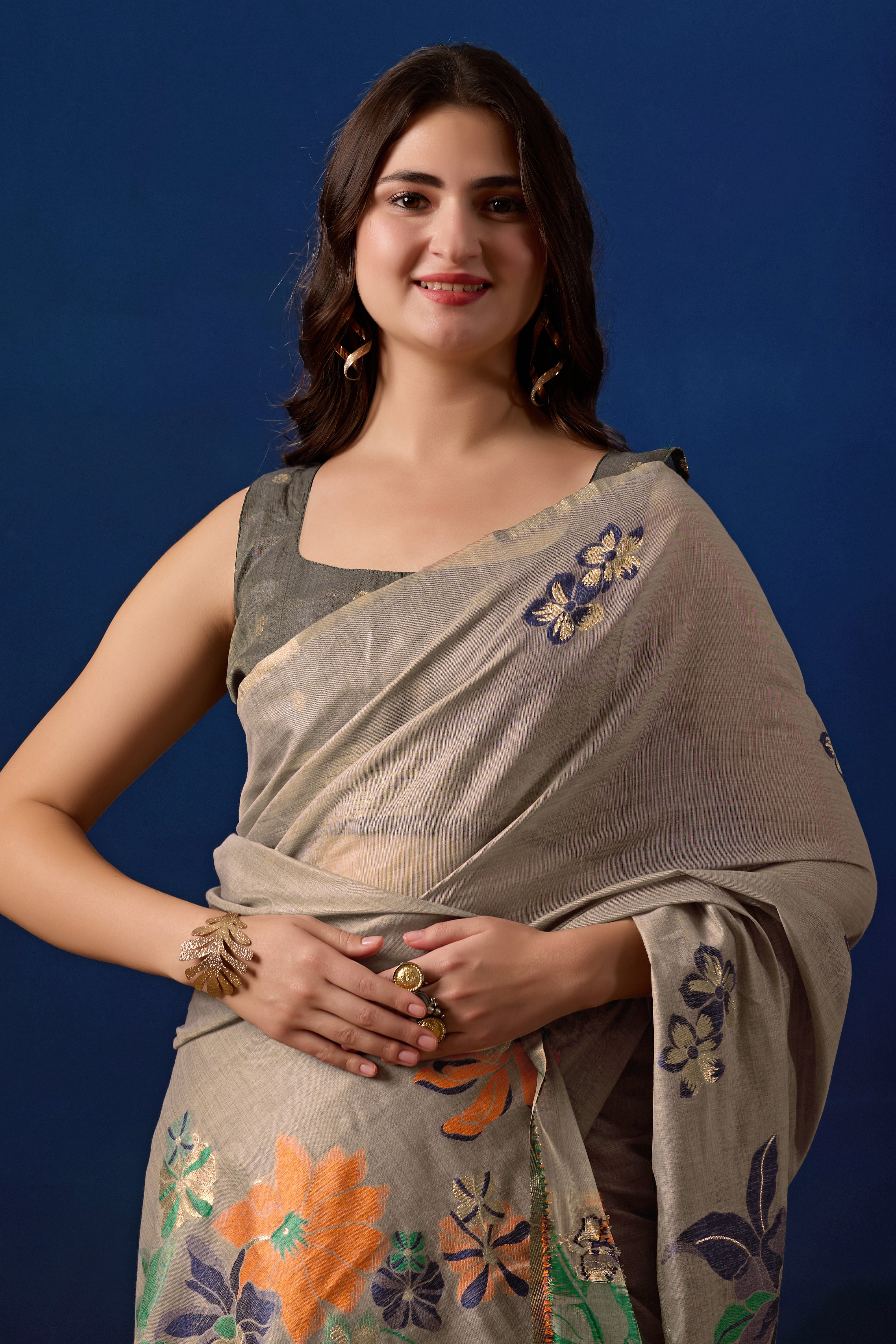 Elegant Floral Weave Muga Cotton Silk Saree in Gray with Dark Gray Contrast