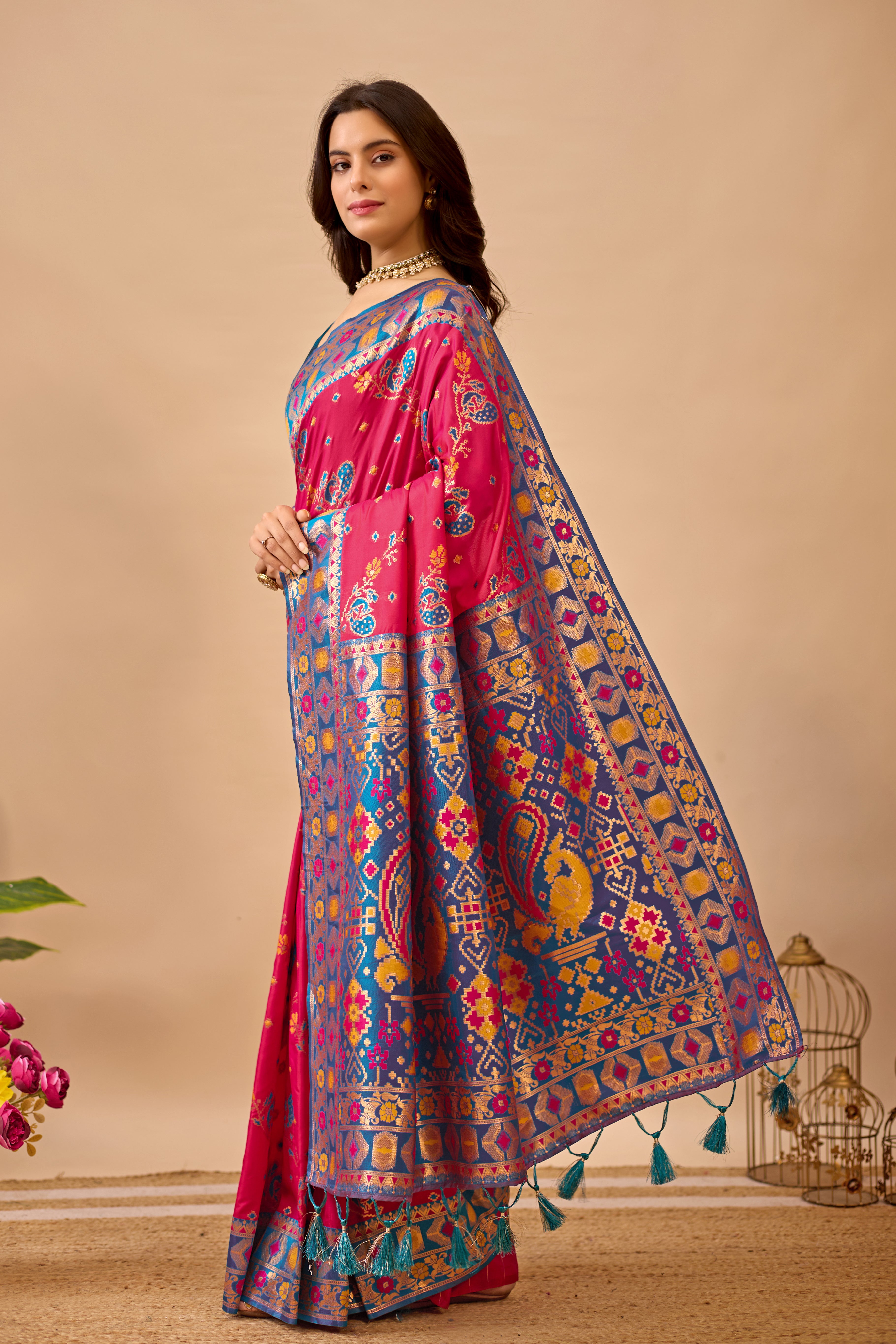 Rani Banarasi Silk Saree with Peacock Motifs & Firozi Contrast Pallu
