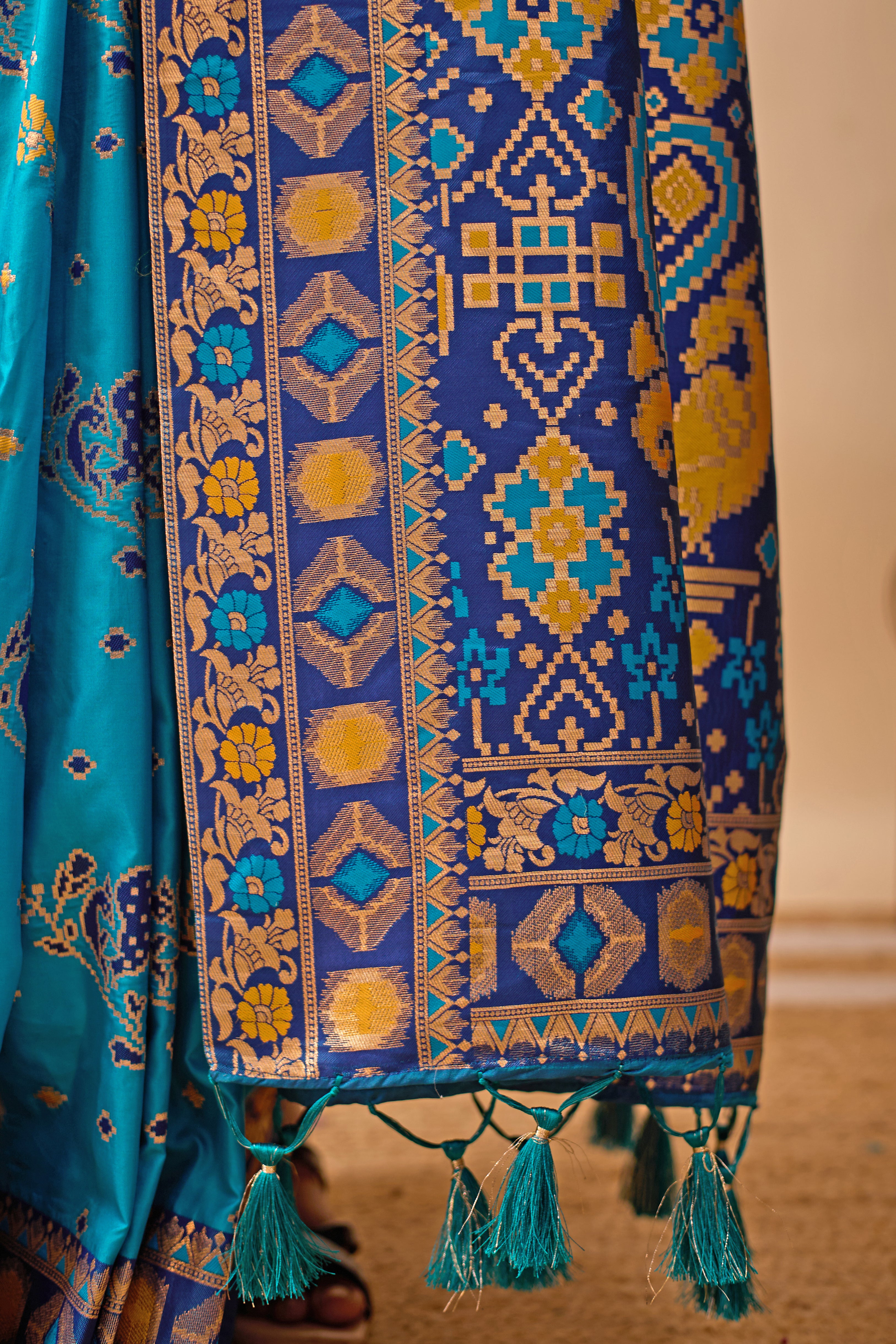 Firozi Banarasi Silk Saree with Peacock Motifs & Navy Blue Contrast Pallu